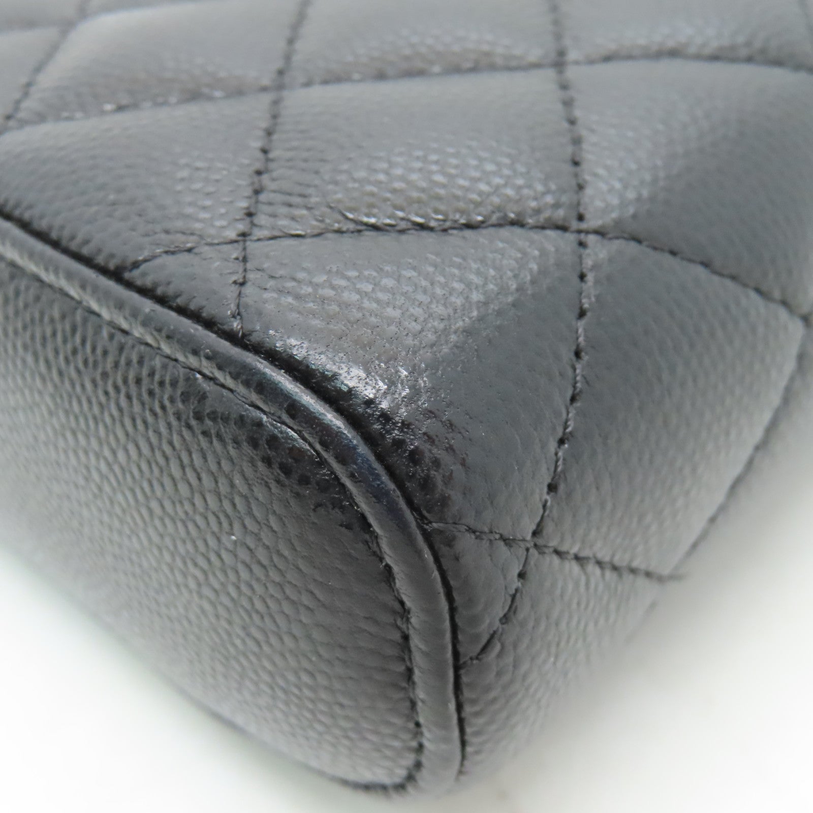 CHANEL 菱格Caviar皮革Chain Shoulder金扣鏈帶肩背袋黑色