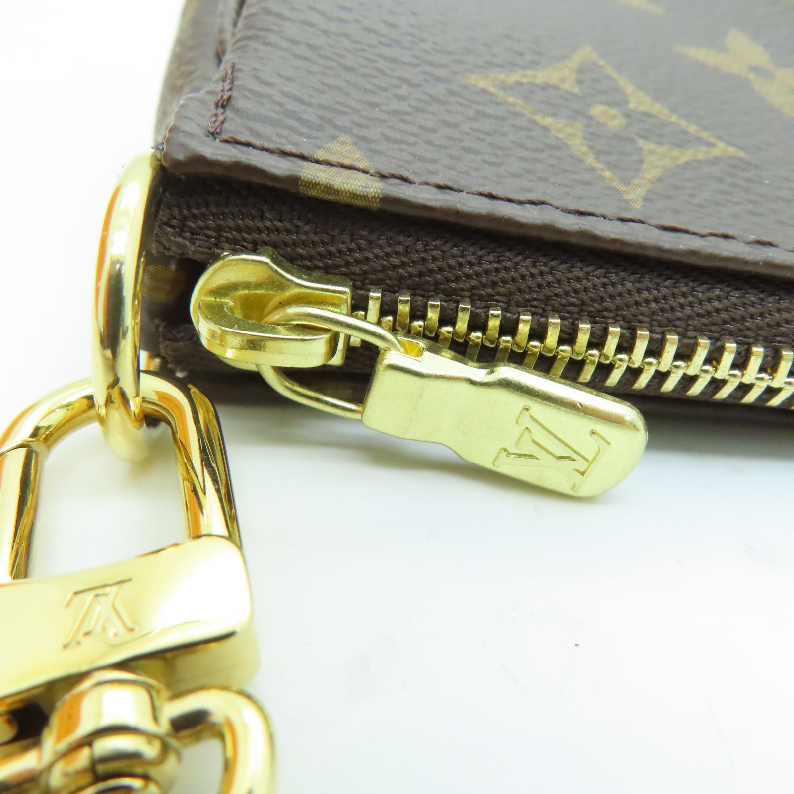 LOUIS VUITTON 【激減優惠】Monogram Mini Pochette金扣手拿包啡色