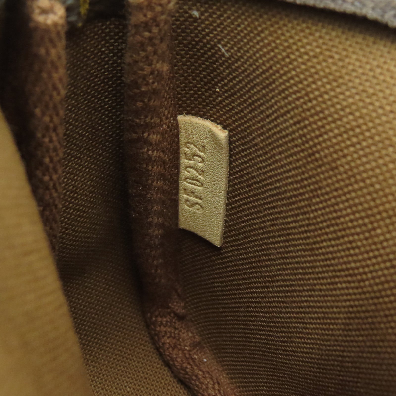 LOUIS VUITTON 【激減優惠】Monogram Mini Pochette金扣手拿包啡色