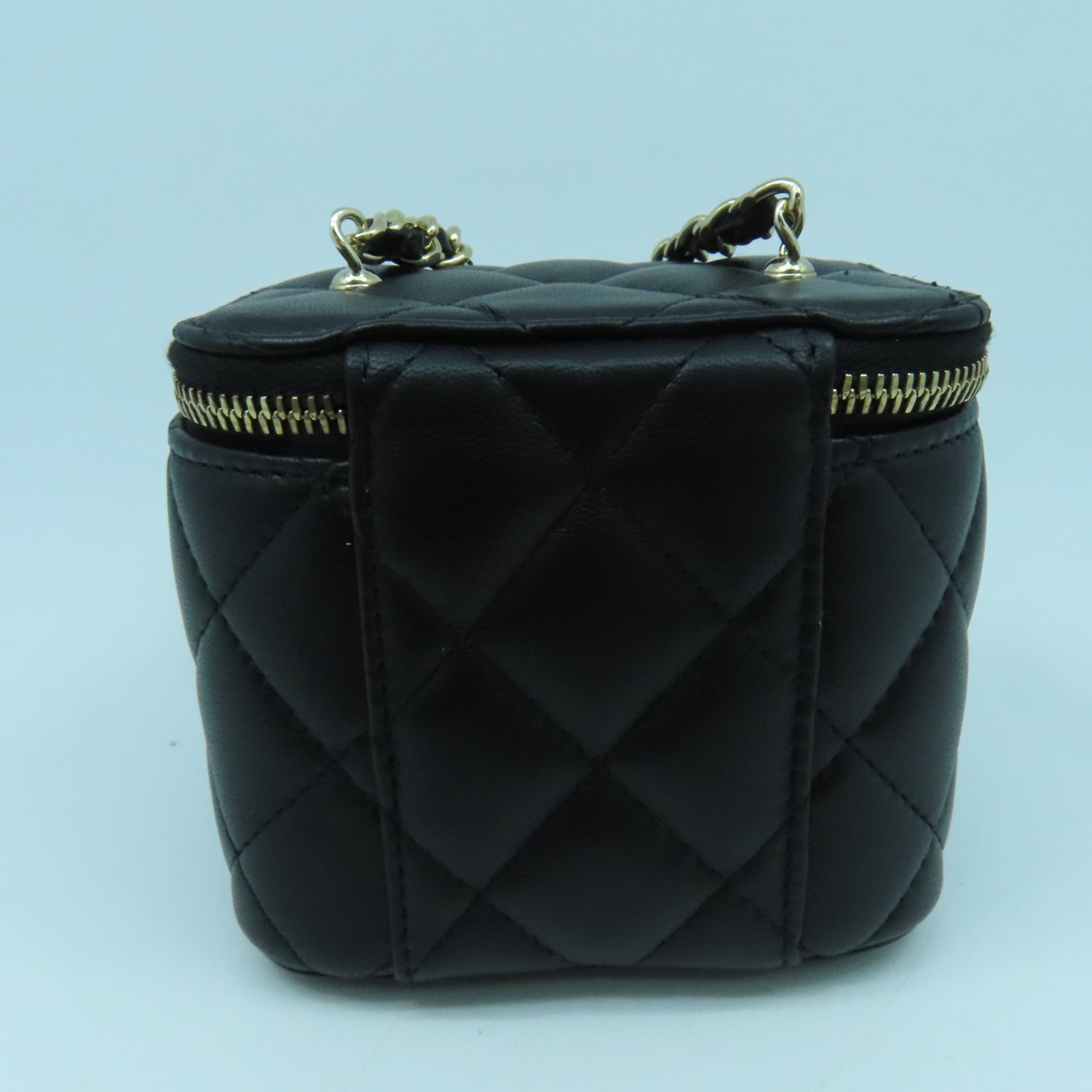 CHANEL 羊皮皮革Chain Shoulder金扣鏈帶肩背袋黑色