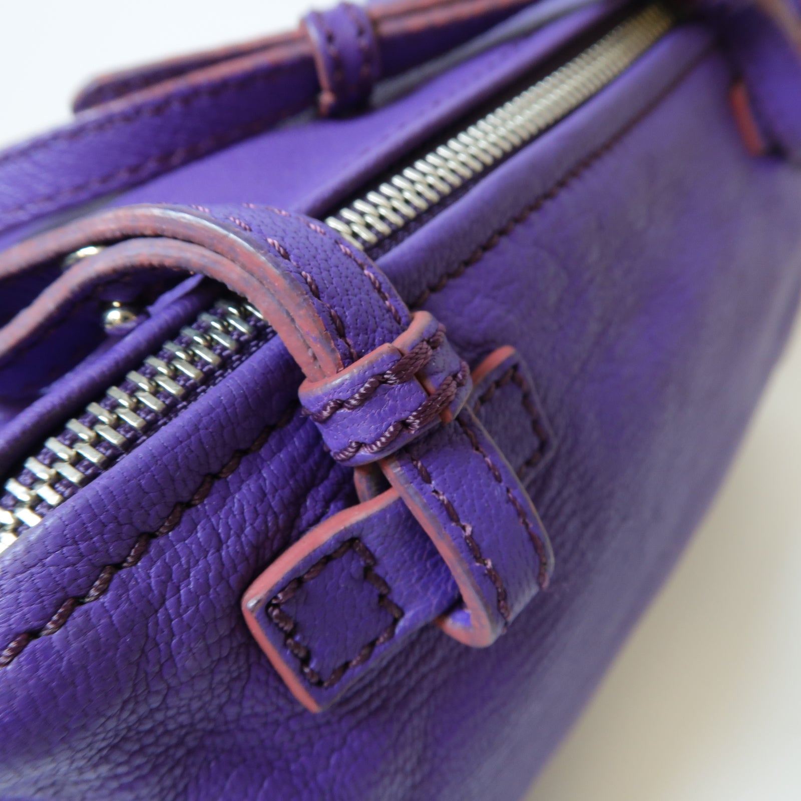 GIVENCHY 皮革Pandora銀扣肩背袋紫色