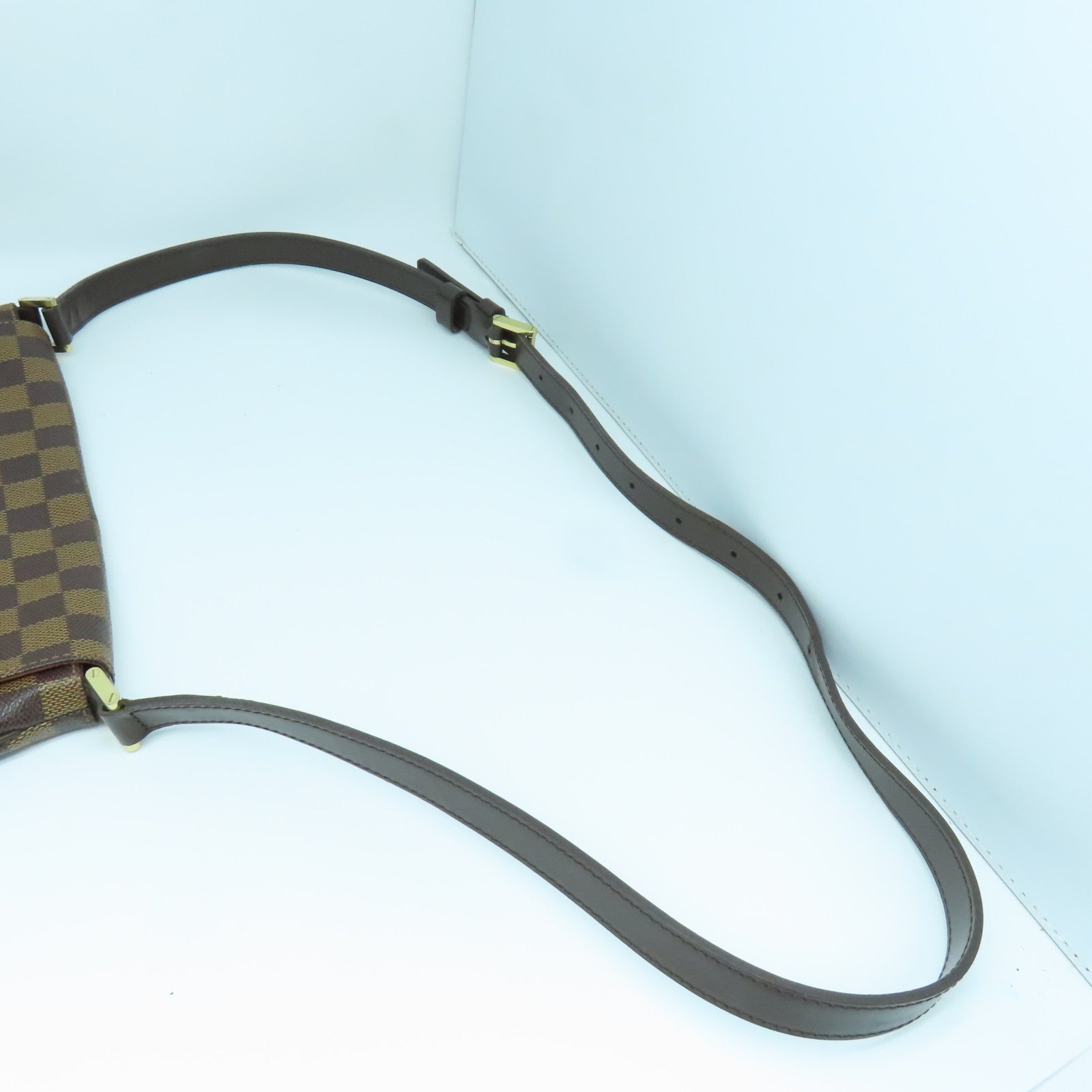 LOUIS VUITTON Damier Musette Salsa Gold Buckle Shoulder Bag Brown