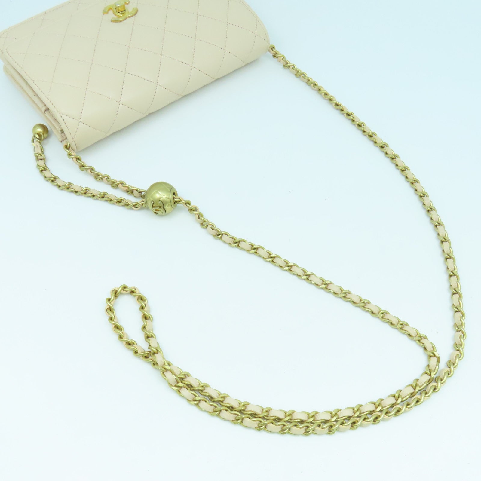 CHANEL 菱格牛皮皮革Chain Shoulder Bag金扣鏈帶肩背袋米色