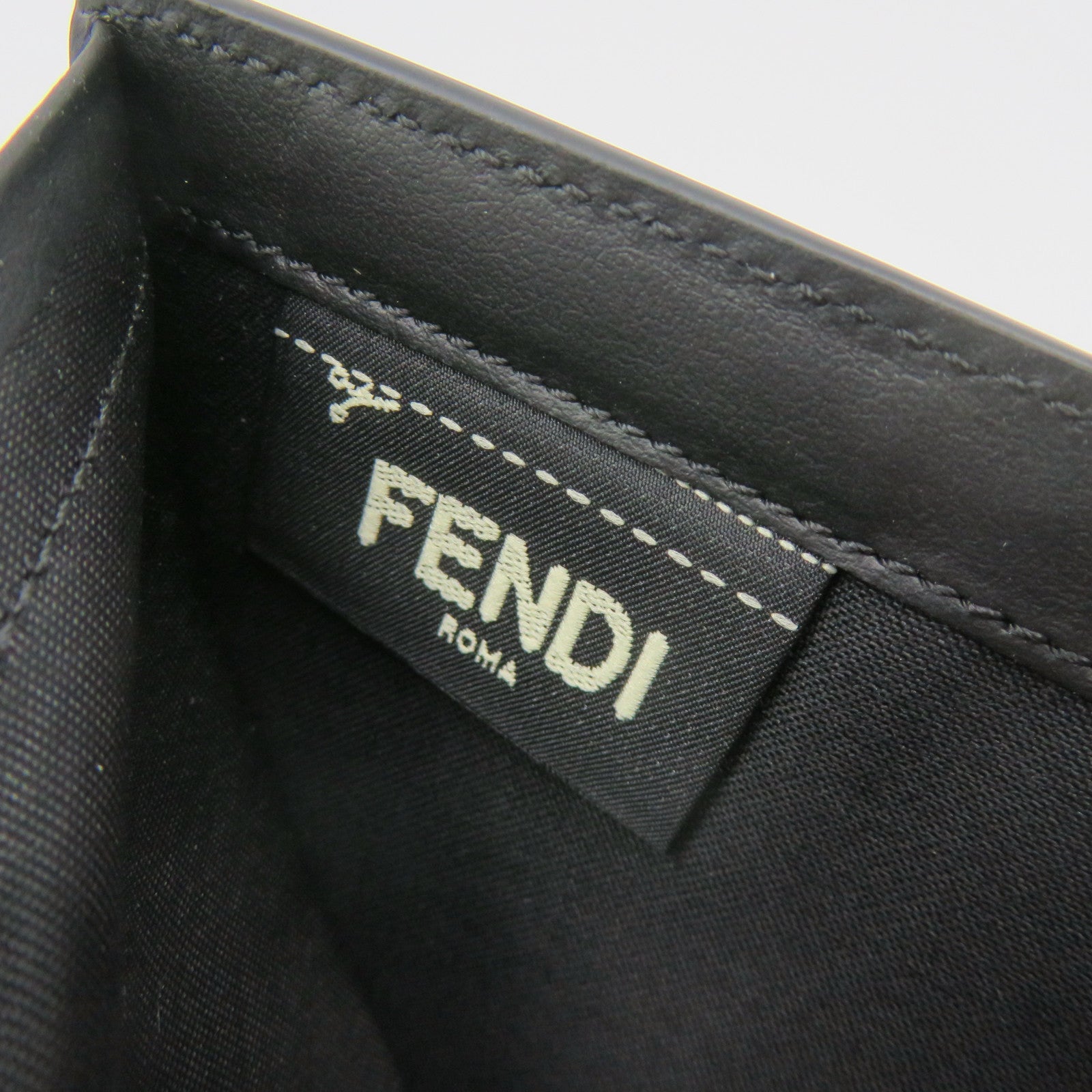 FENDI 【激減優惠】牛皮皮革Short Wallet短錢包黑色/灰色