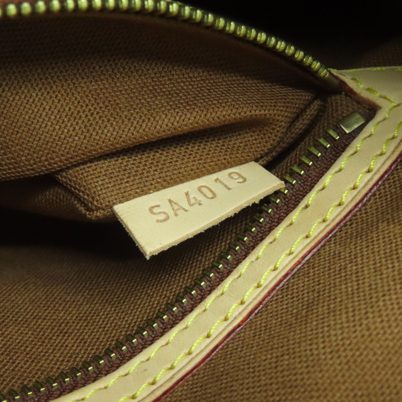 LOUIS VUITTON Monogram Batignolles Horizont金扣手挽袋/肩背袋啡色