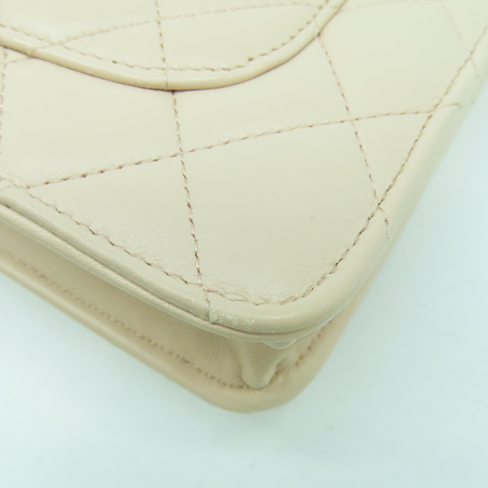 CHANEL 菱格牛皮皮革Chain Shoulder Bag金扣鏈帶肩背袋米色