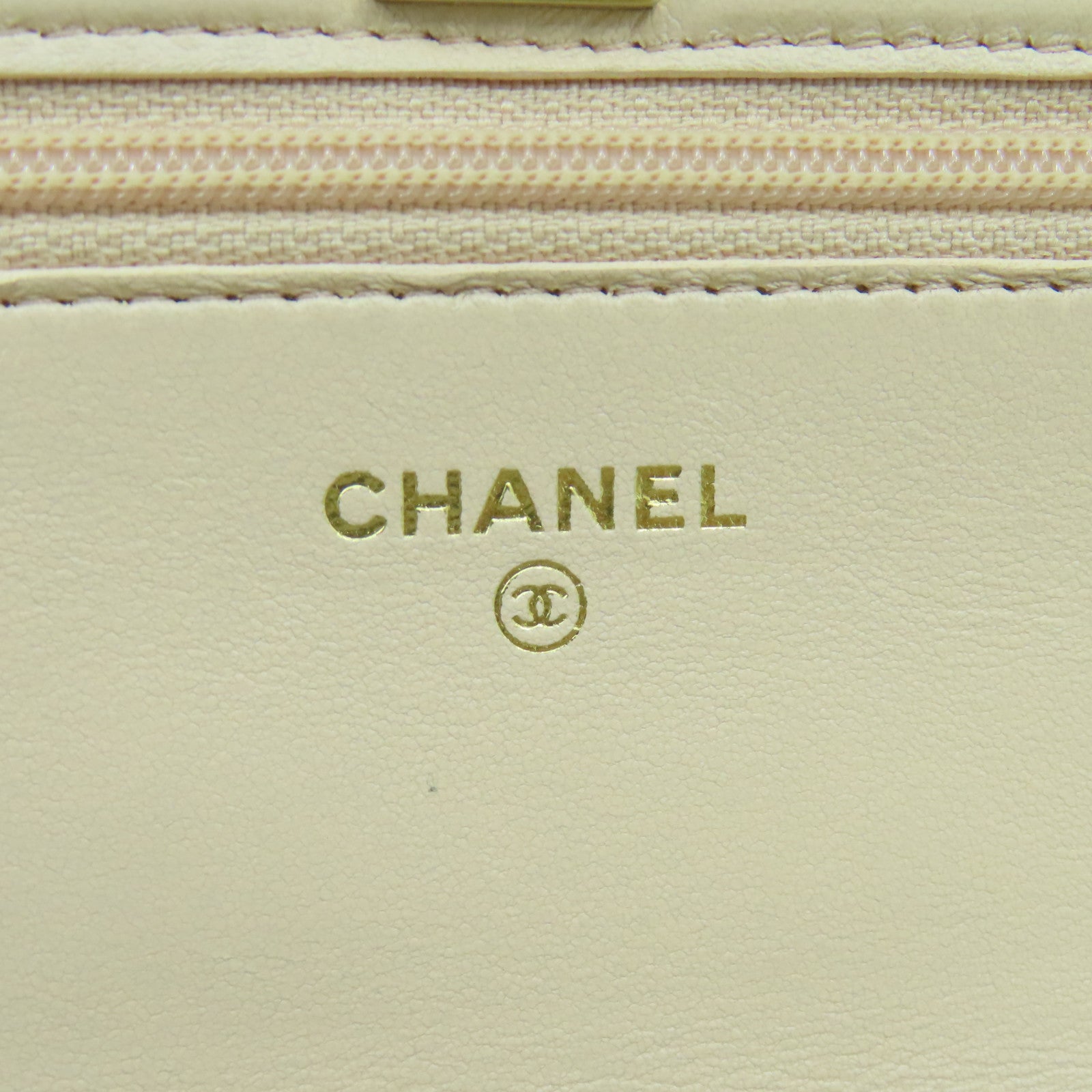CHANEL 菱格牛皮皮革Chain Shoulder Bag金扣鏈帶肩背袋米色