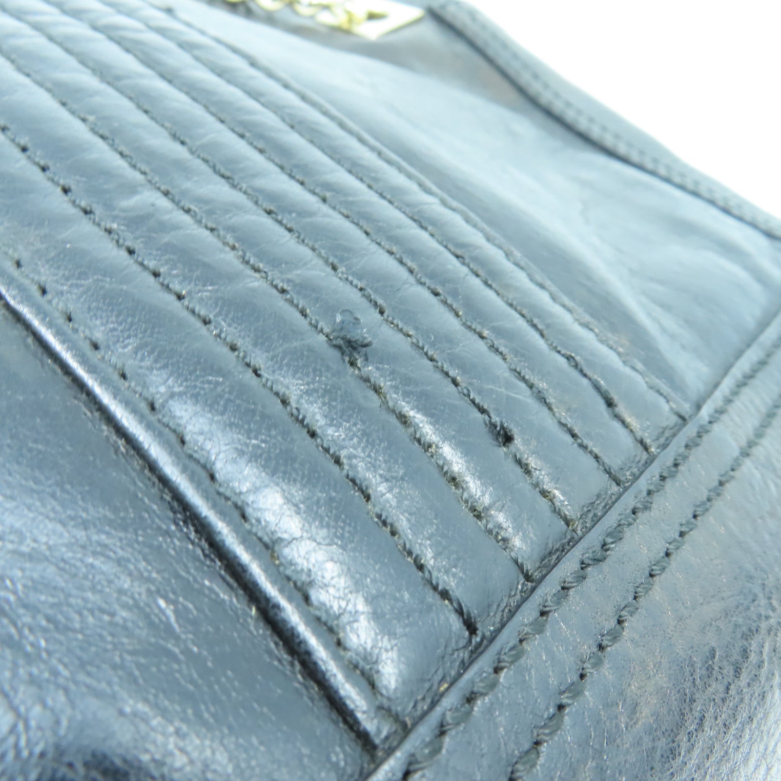 FENDI 牛皮皮革Shoulder Bag金扣肩背袋黑色