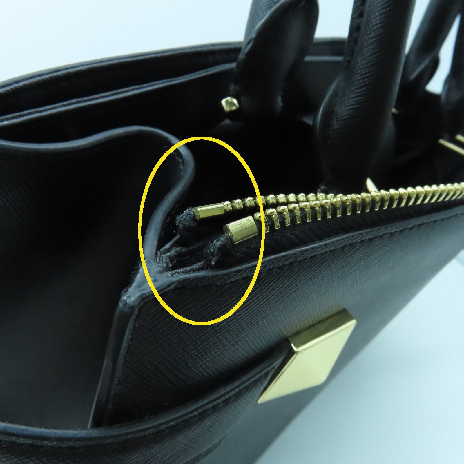 Michael Kors 牛皮皮革2 Way Shoulder金扣手挽肩背兩用袋黑色