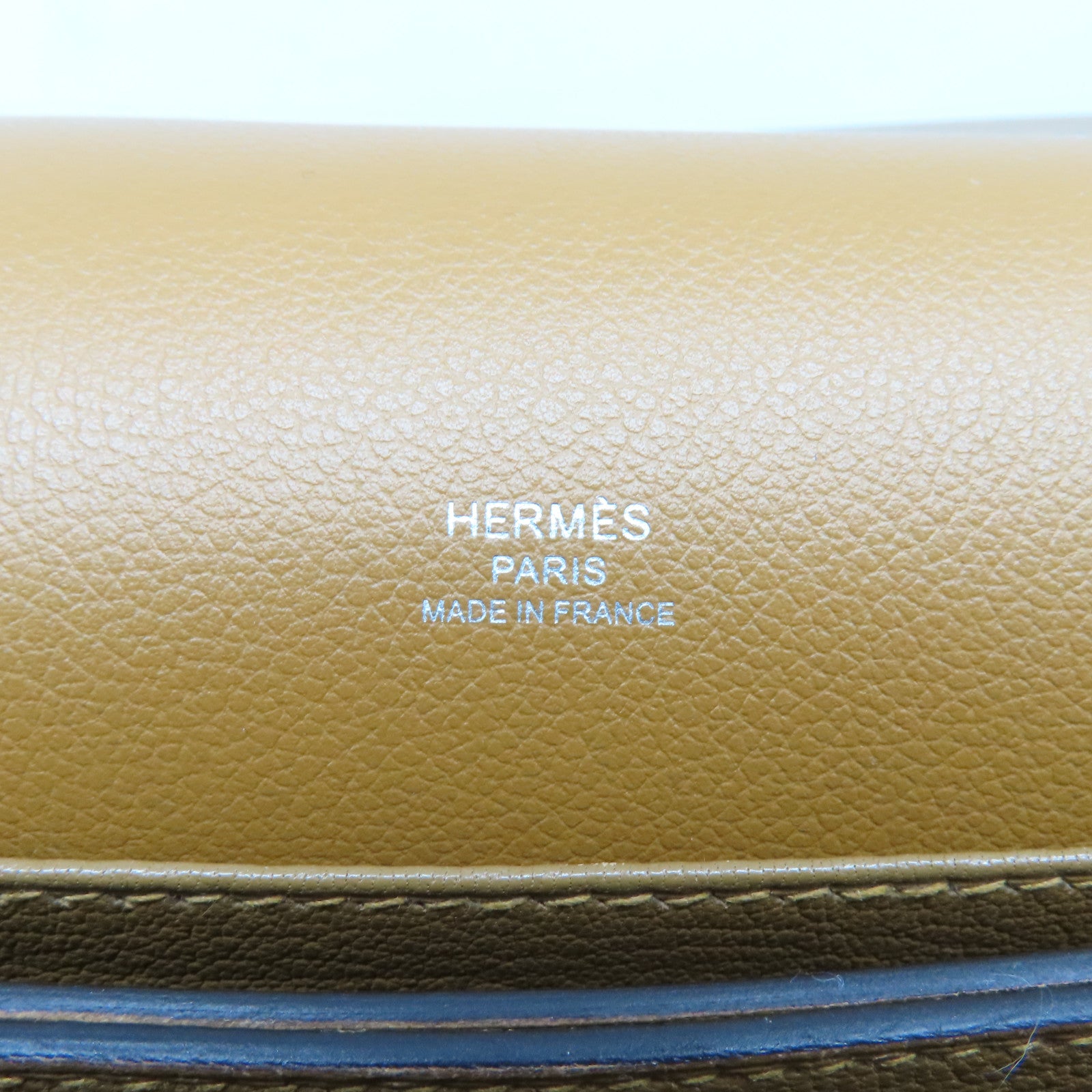 HERMES Evercolour Leather Roulis 23 Shoulder Bag Caramel Brown Silver Buckle