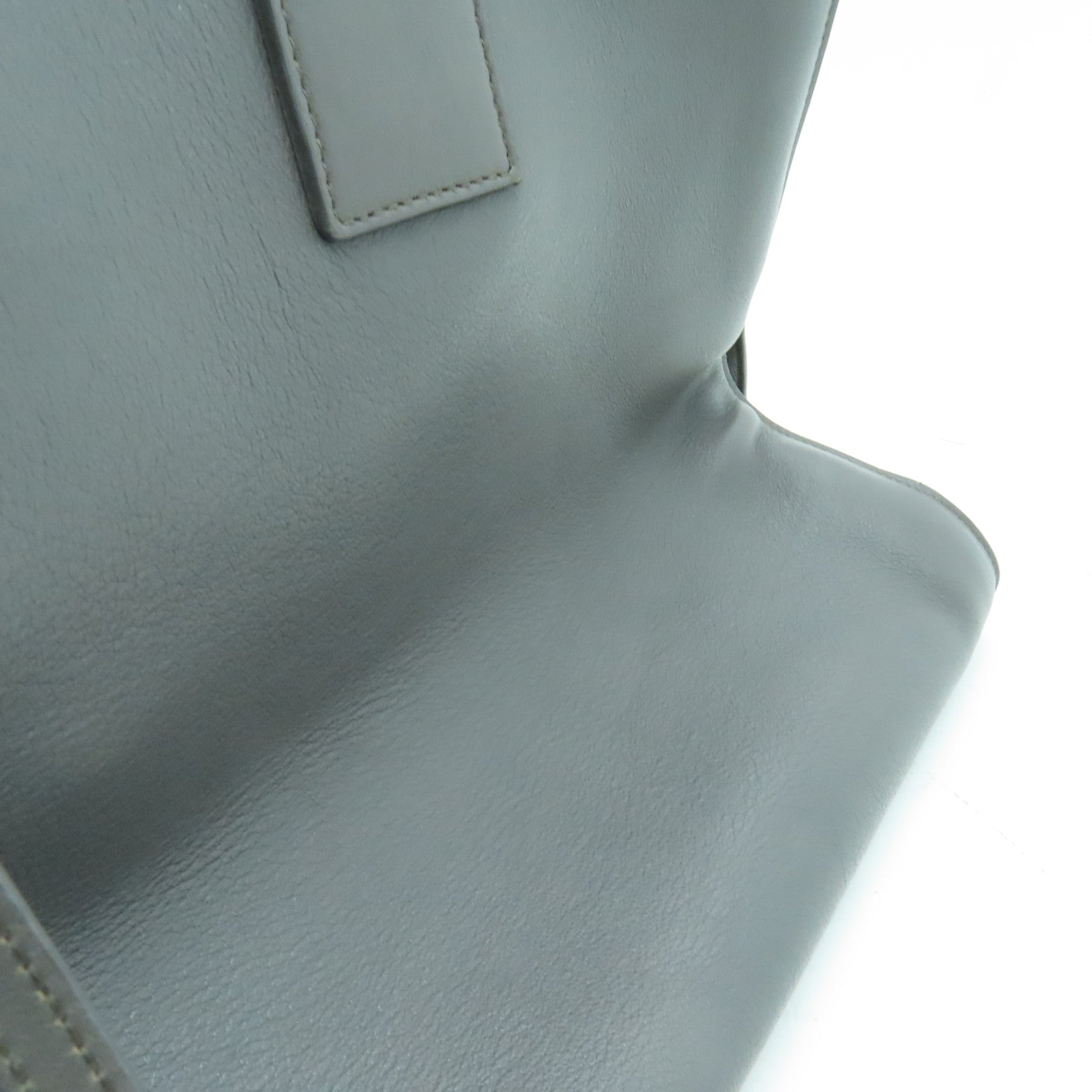 SAINT LAURENT 牛皮皮革Sac De Jour金扣手挽袋灰色
