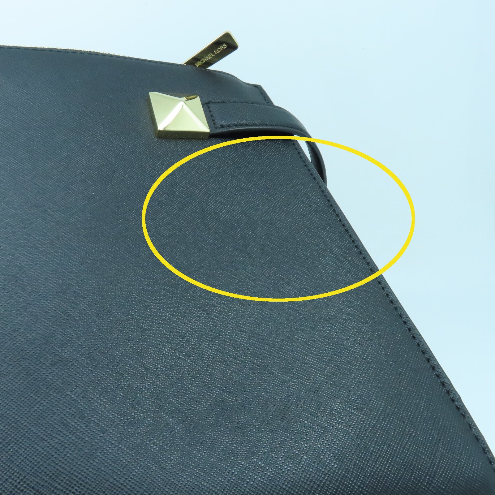 Michael Kors 牛皮皮革2 Way Shoulder金扣手挽肩背兩用袋黑色