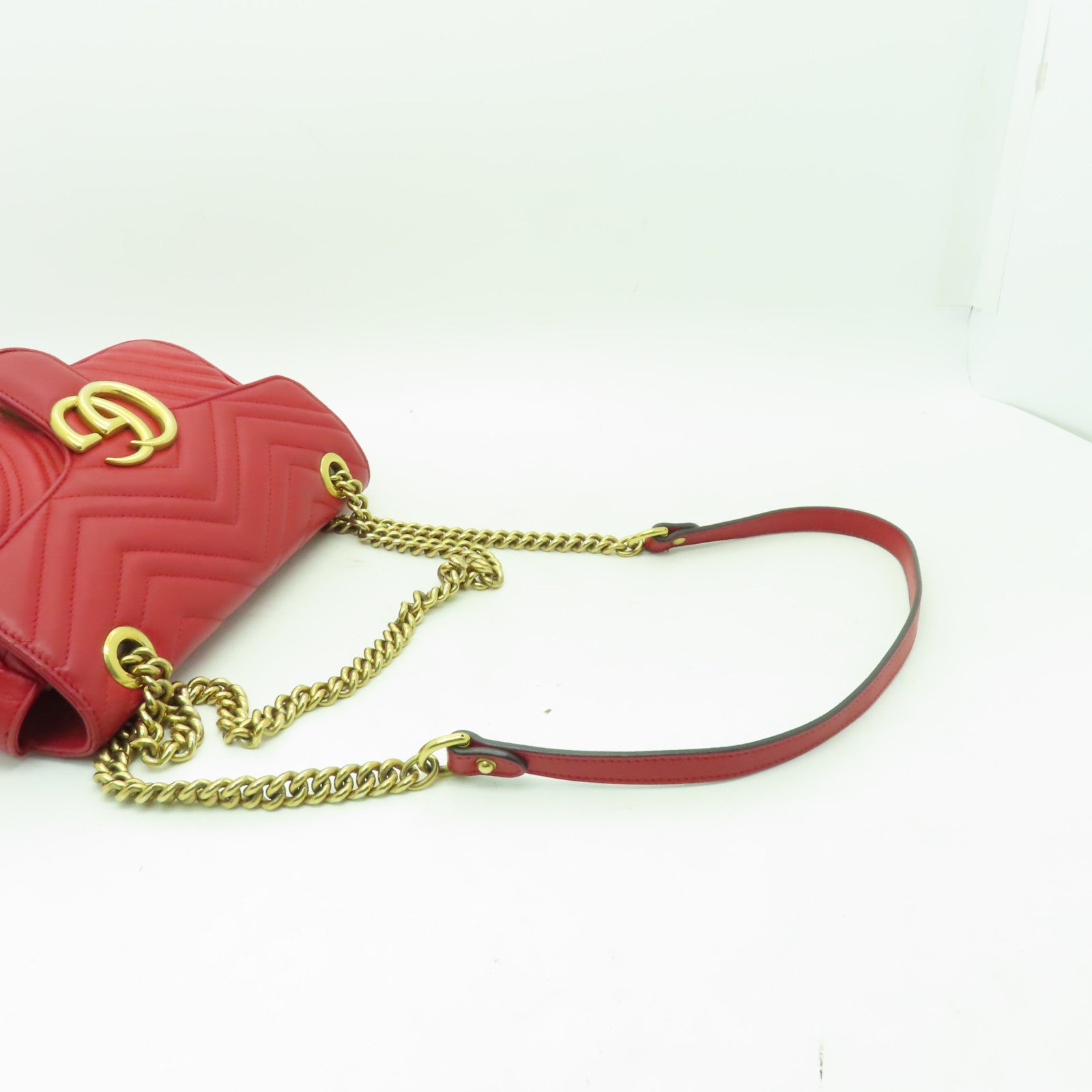 GUCCI 牛皮皮革GG Marmont金扣肩背袋紅色