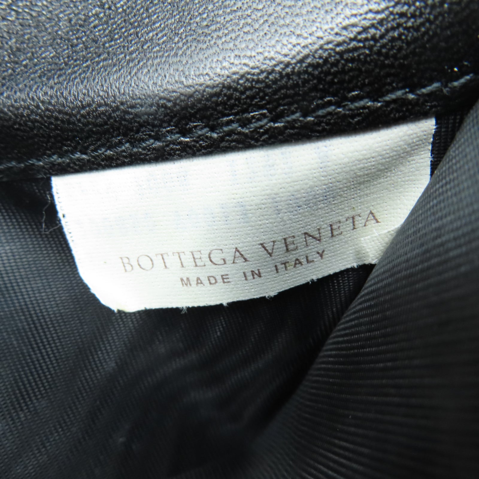 BOTTEGA VENETA 牛皮皮革Wallet銀扣長錢包黑色