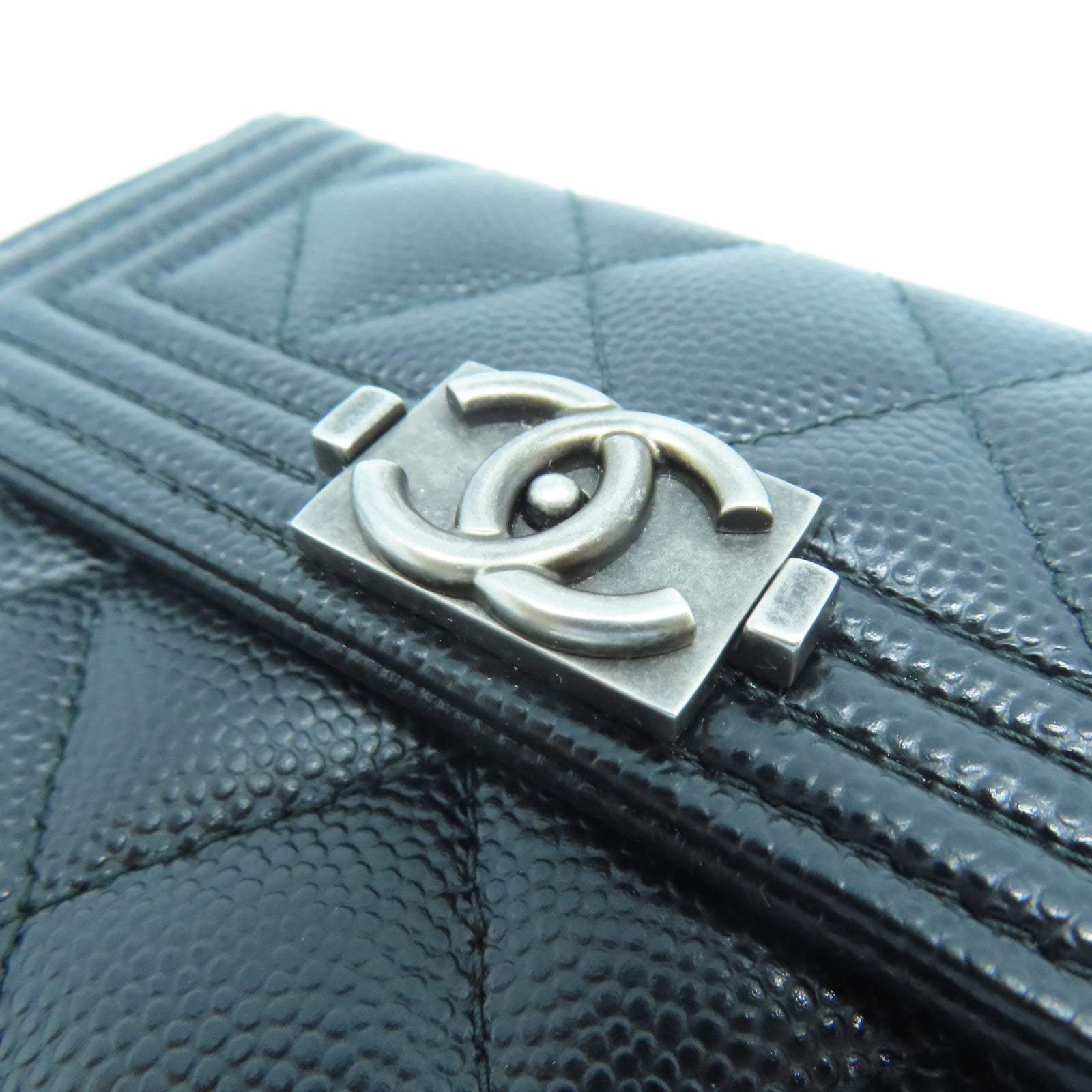 CHANEL 菱格牛皮皮革Boy Wallet銀扣錢包黑色