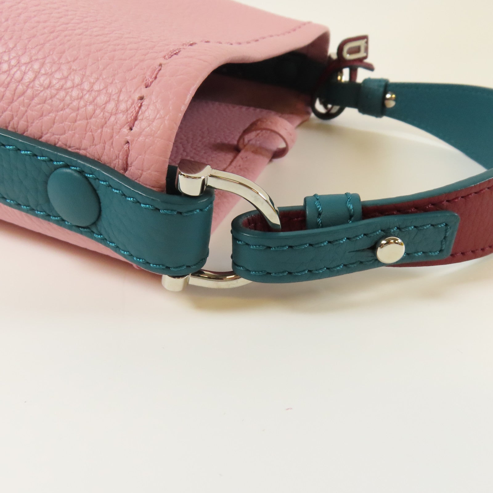 Delvaux Taurillon皮革Pin Mini Bucket銀扣手挽袋粉紅色/綠色