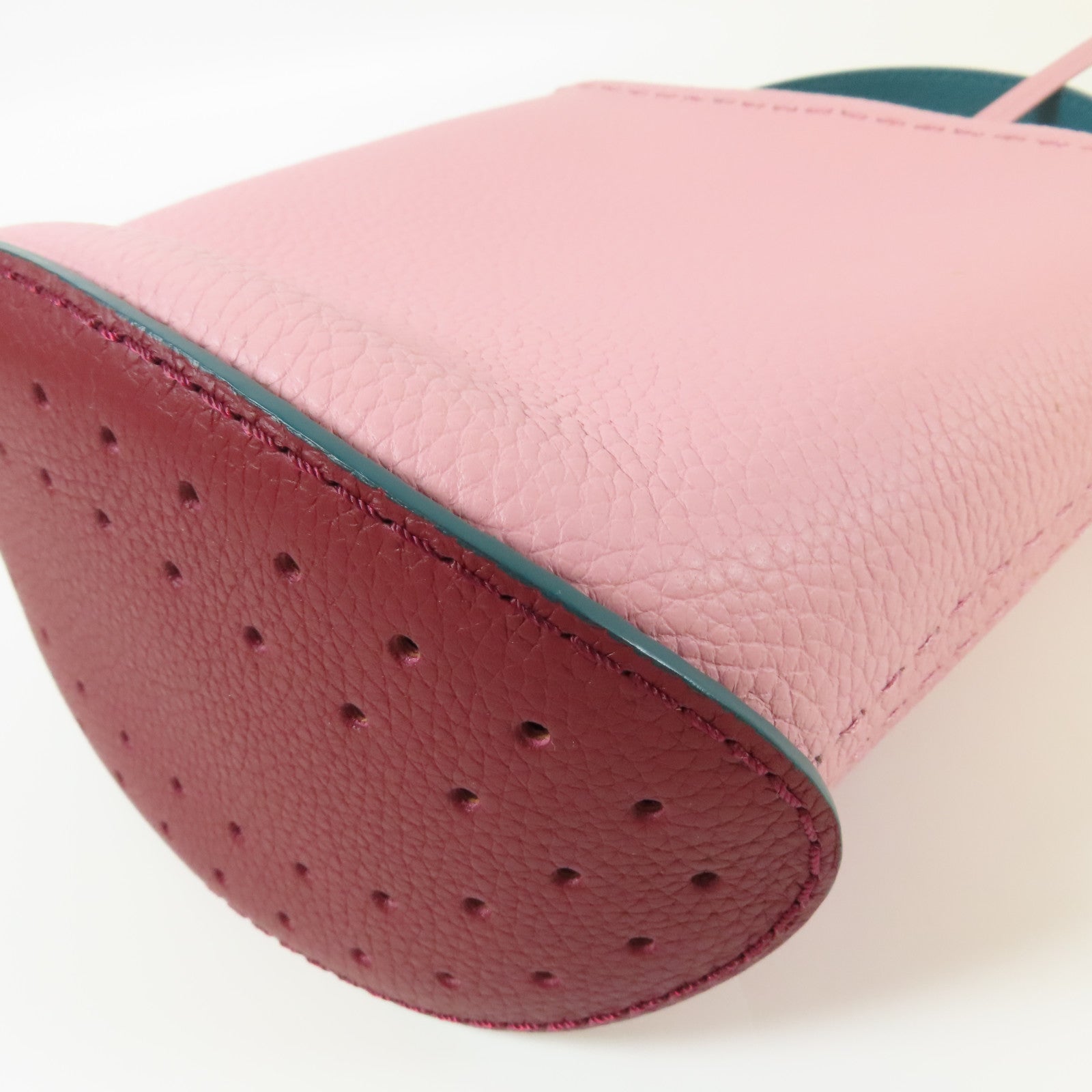 Delvaux Taurillon皮革Pin Mini Bucket銀扣手挽袋粉紅色/綠色