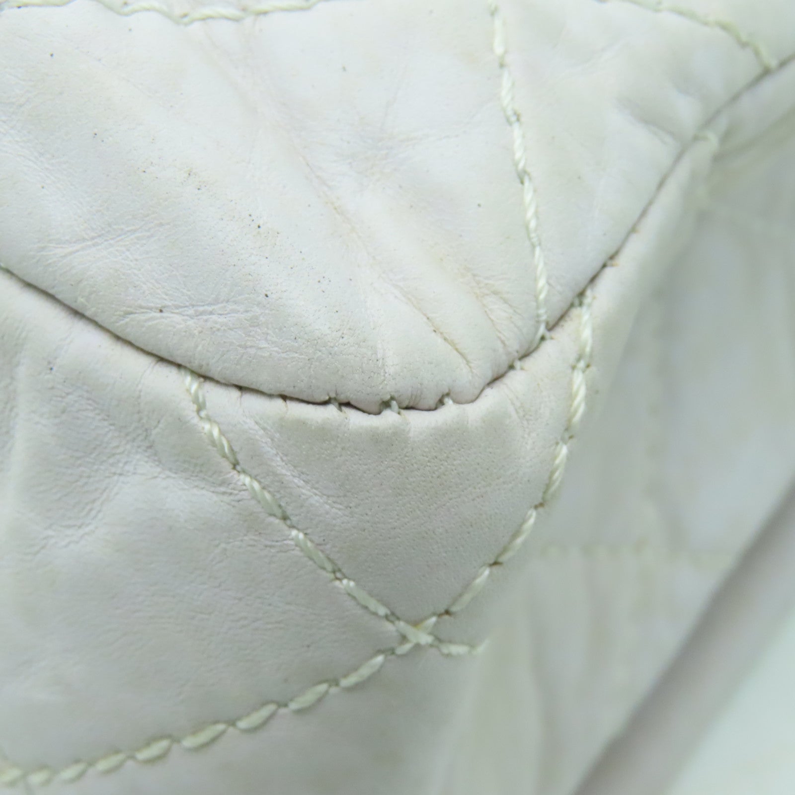 CHANEL 菱格牛皮皮革Chain Shoulder鏈帶肩背袋灰色