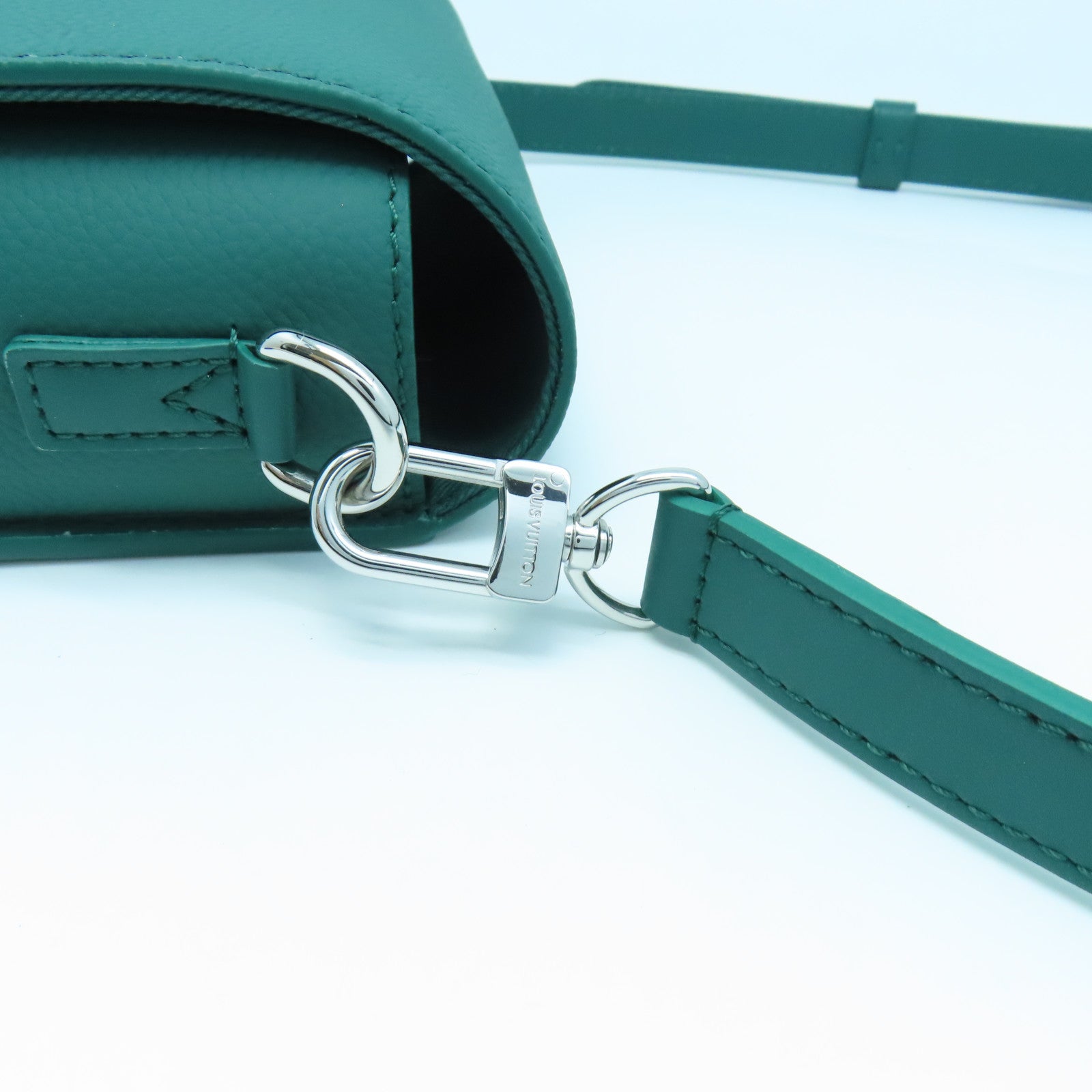 LOUIS VUITTON Aerogram Fastline Silver Buckle Shoulder Bag Green