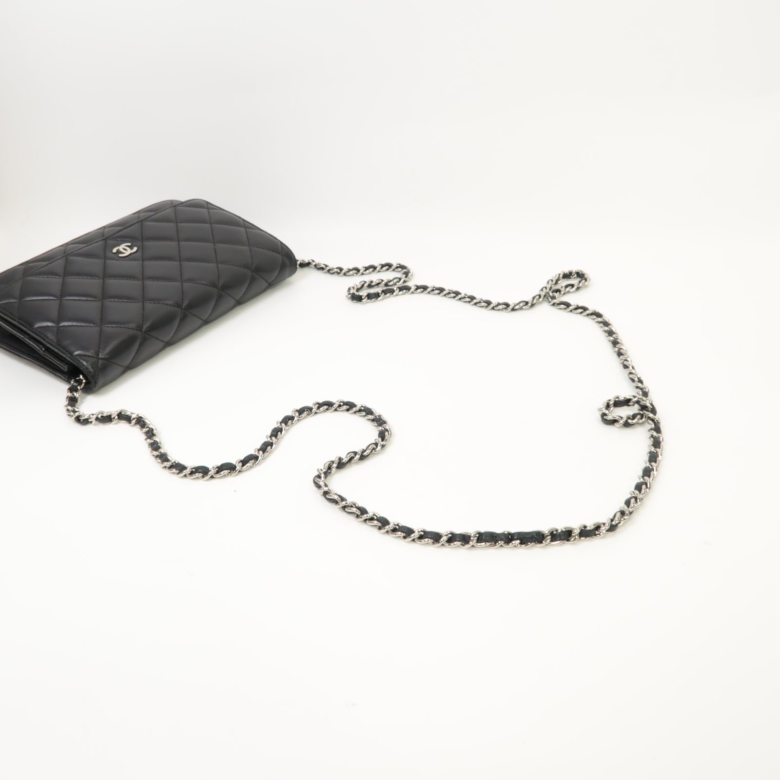 CHANEL 菱格羊皮皮革WOC Chain Shoulder Bag銀扣鏈帶肩背袋黒色