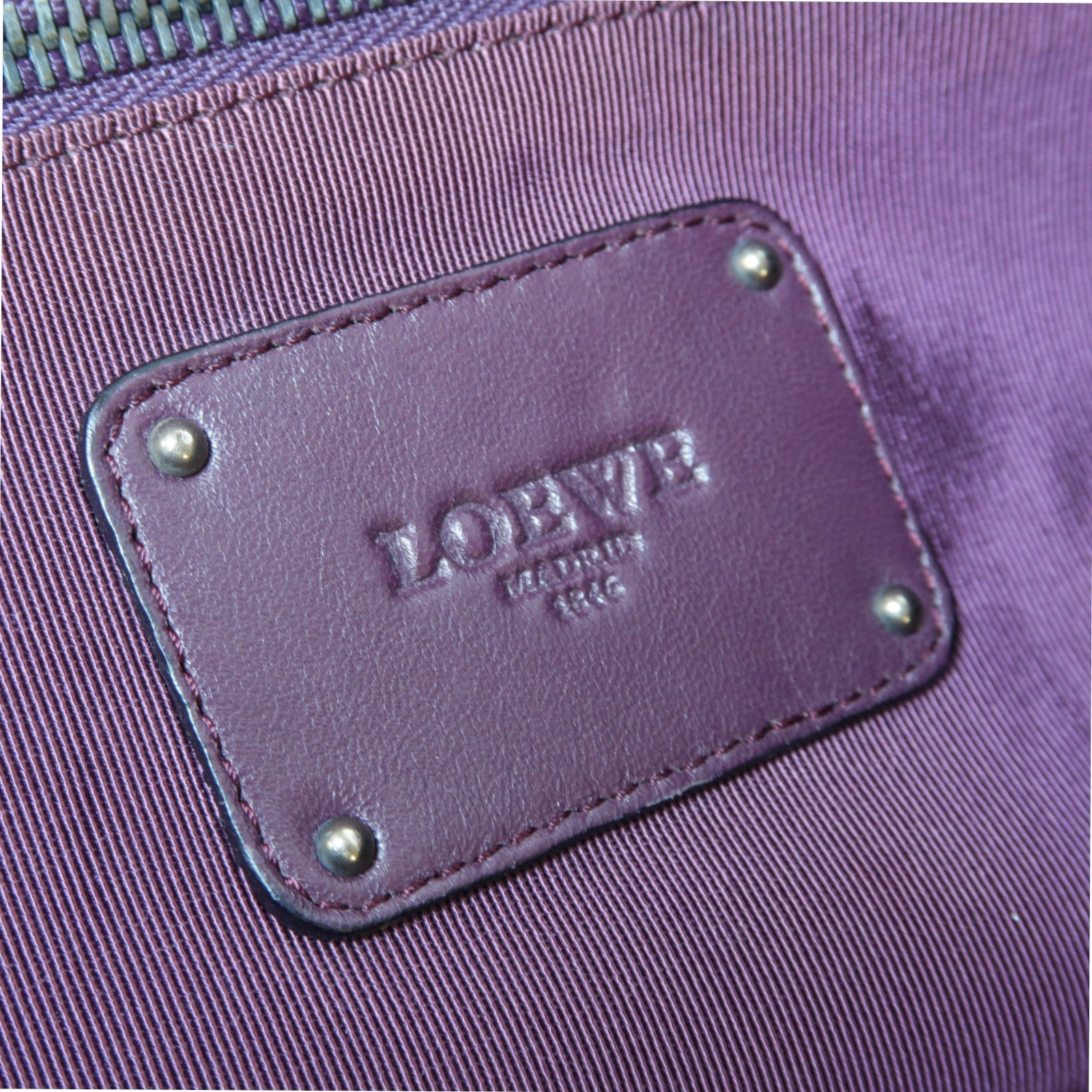 LOEWE 羊皮皮革Handbag銀扣手挽袋深綠色
