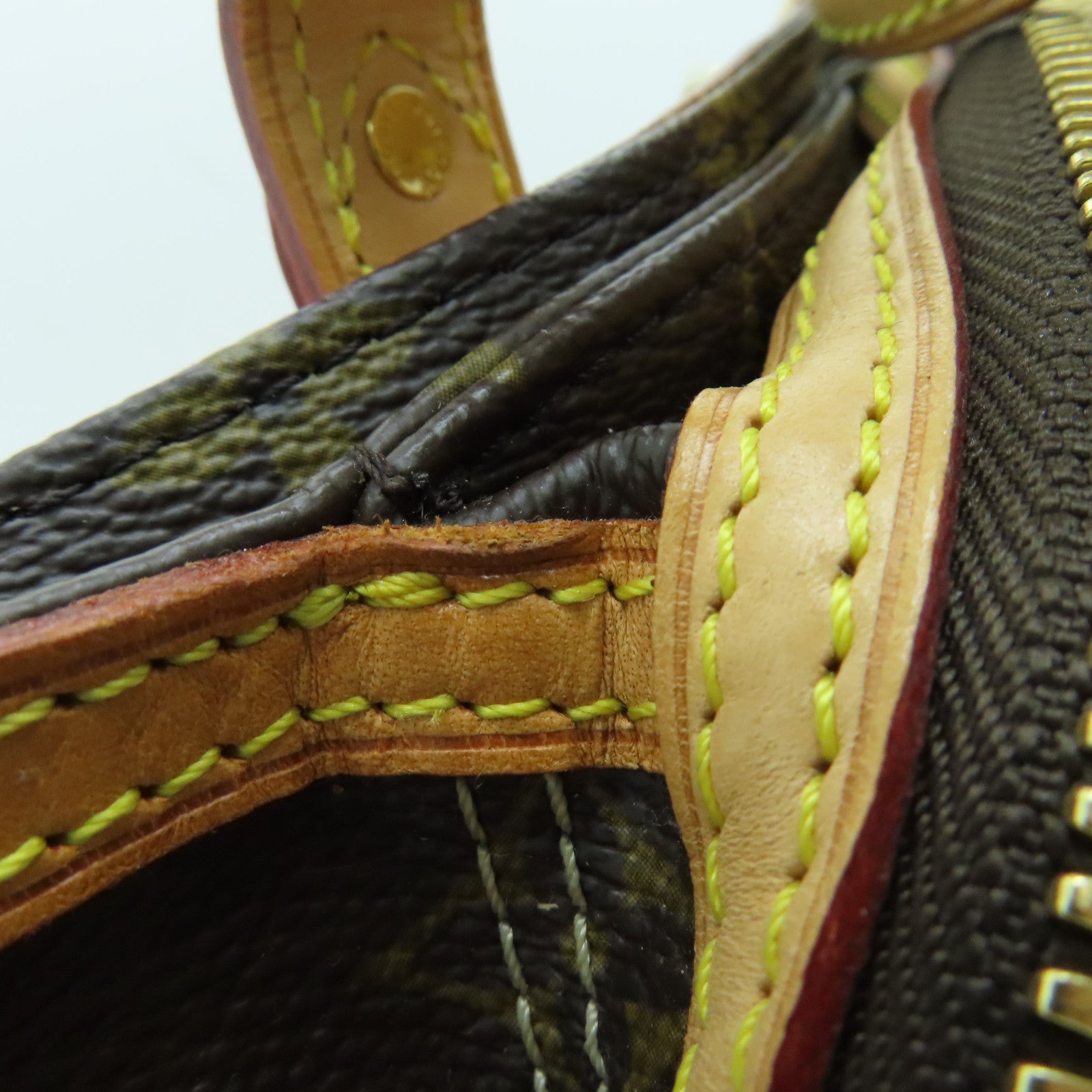 LOUIS VUITTON Monogram Rivets肩背袋金扣啡色