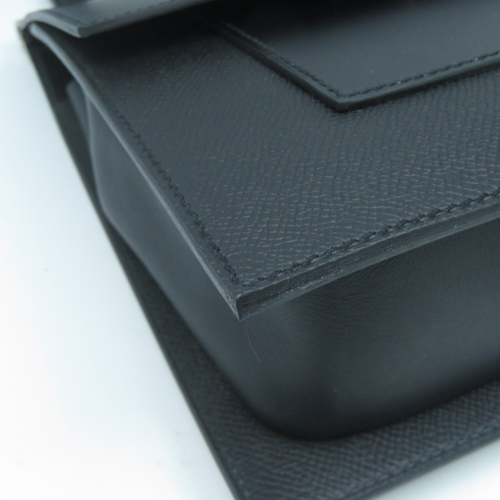 HERMES Swift皮革Sacabar 24銀扣肩背袋Noir黑色