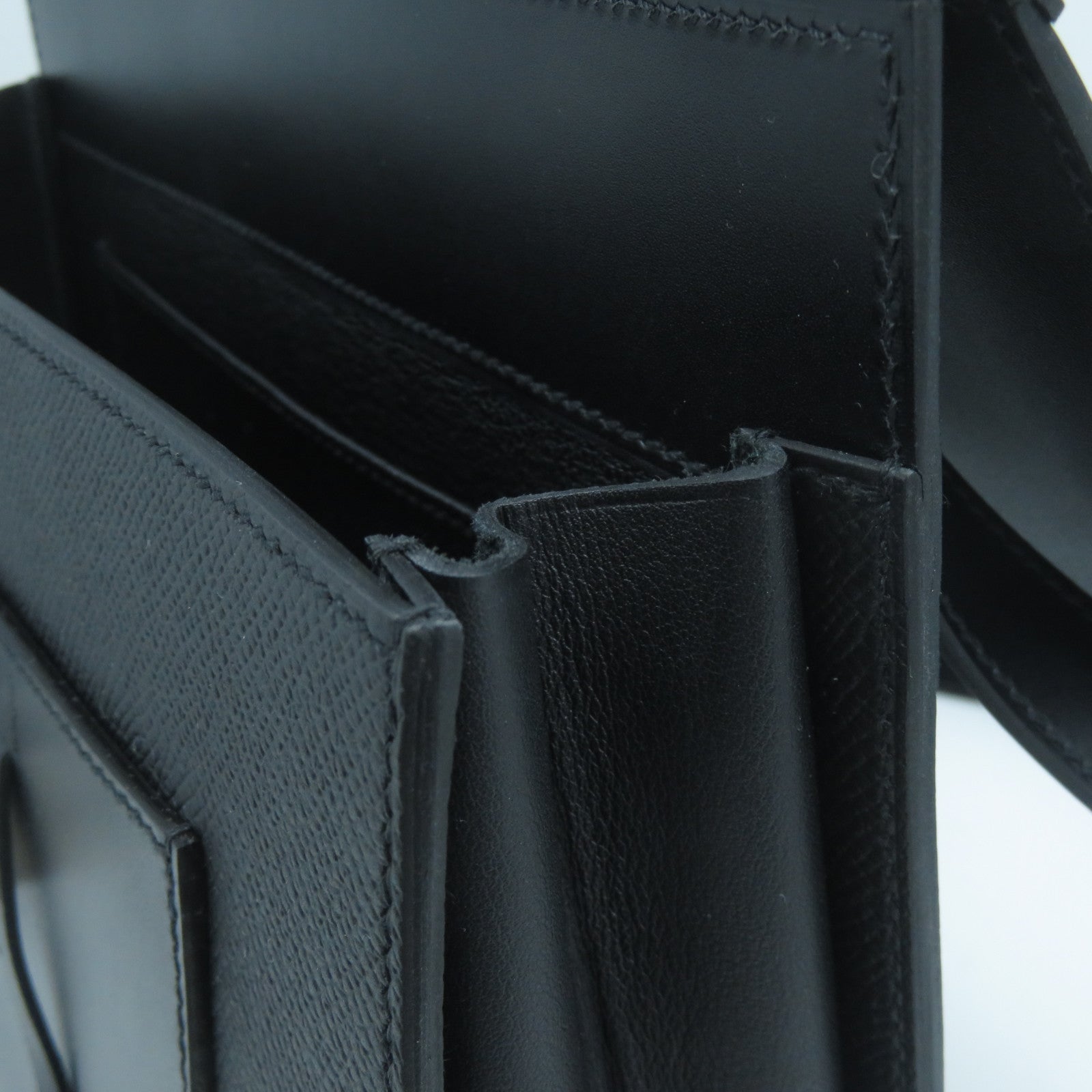 HERMES Swift皮革Sacabar 24銀扣肩背袋Noir黑色