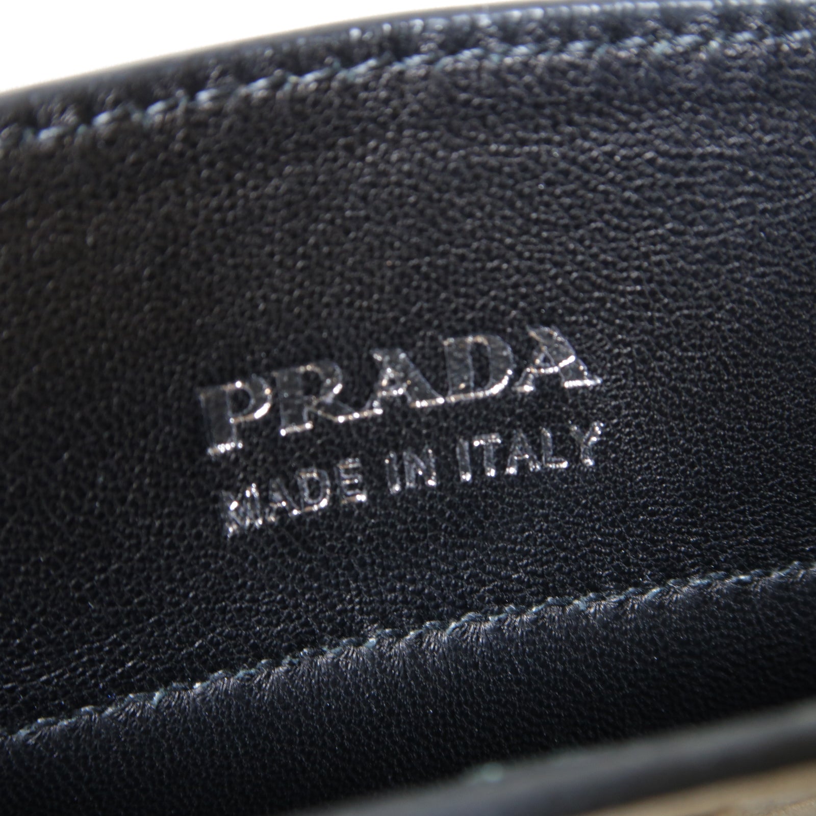 PRADA 皮革Tote Bag銀扣手挽袋白色