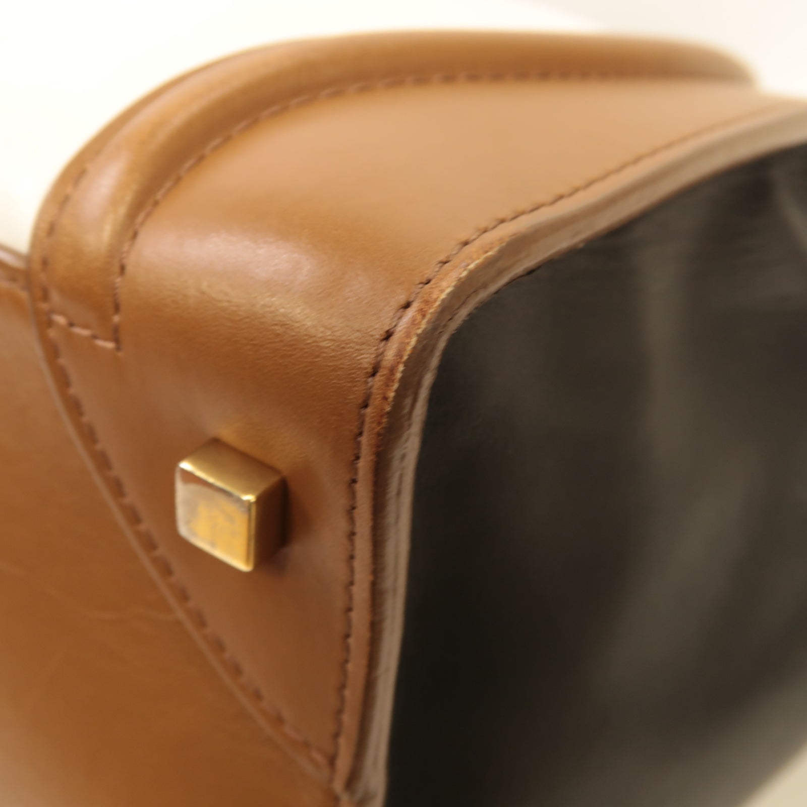CELINE 牛皮皮革Mini Luggage Handbag金扣手挽袋白色/黑色/啡色
