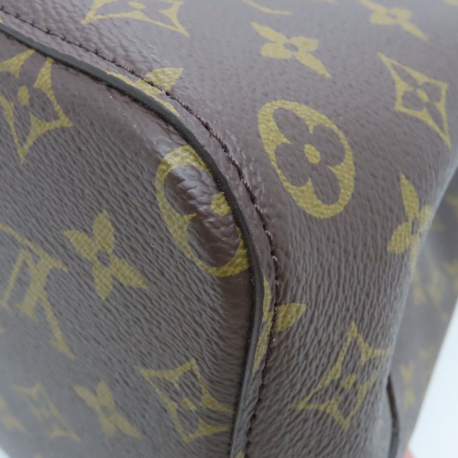 LOUIS VUITTON Monogram Neo Noe MM金扣肩背袋棕色/粉紅色