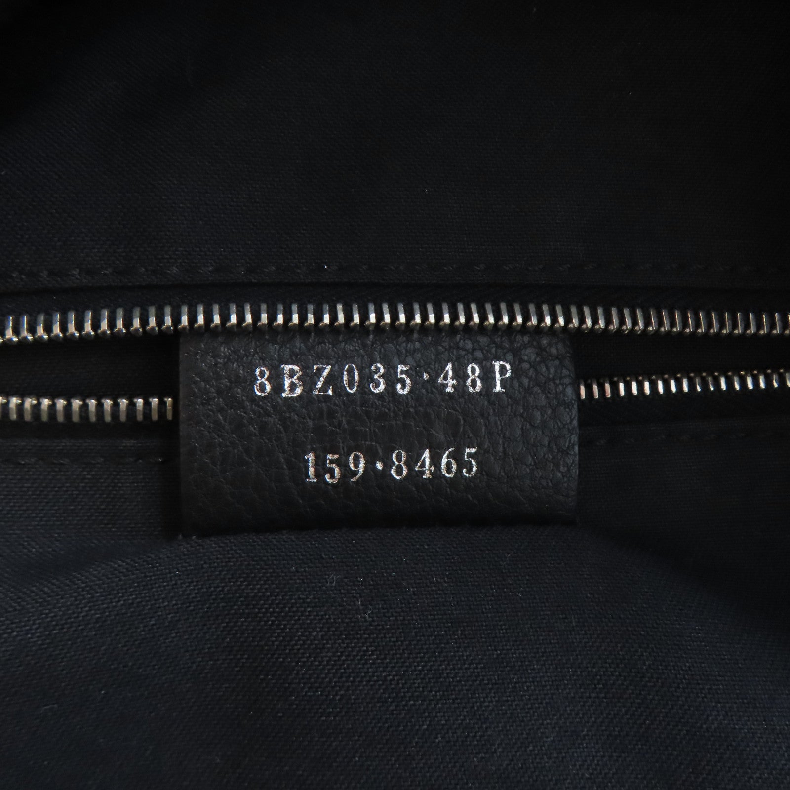 FENDI 毛茸Backpack銀扣背包彩色