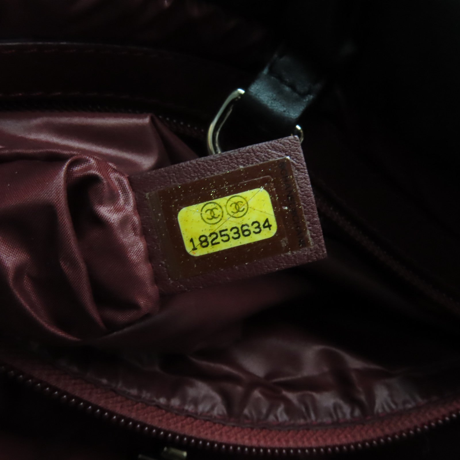 CHANEL 菱格尼龍Coco Cocoon PM銀扣手挽袋黑色