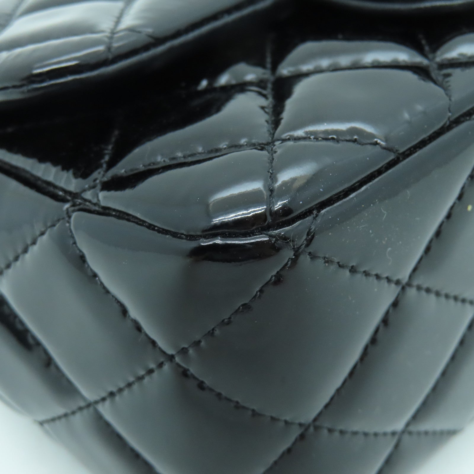 CHANEL 菱格漆皮皮革Chain Shoulder銀扣鏈帶肩背袋黑色