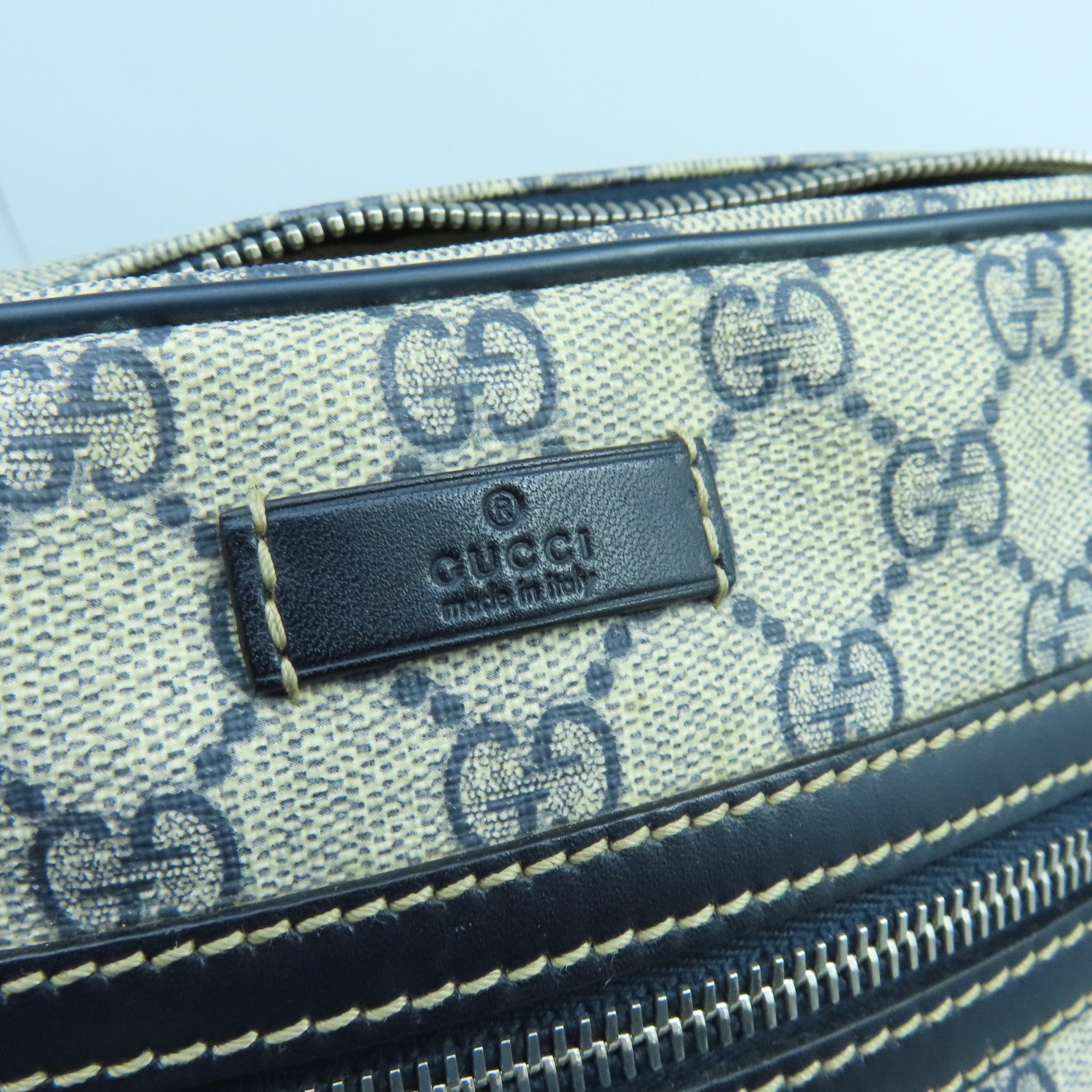GUCCI 塗層帆布Shoulder Bag銀扣肩背袋藍色米色