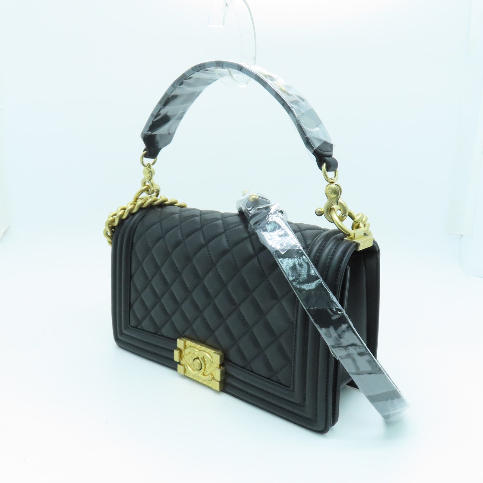 CHANEL rhombic sheepskin leather Chain Shoulder Bag gold buckle chain shoulder bag black