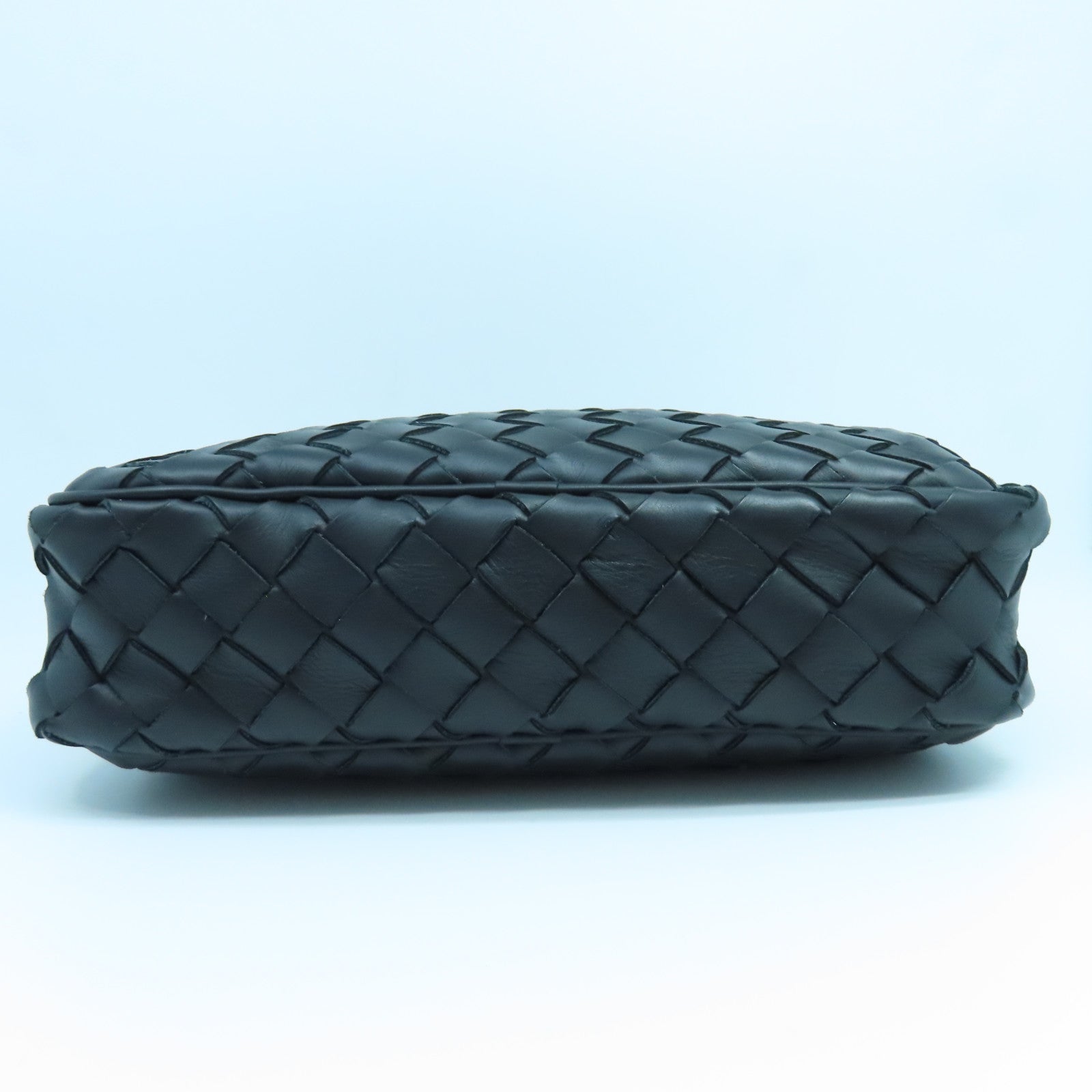 BOTTEGA VENETA 織紋皮革Small Intrecciato Camera Bag銀扣肩背袋黑色