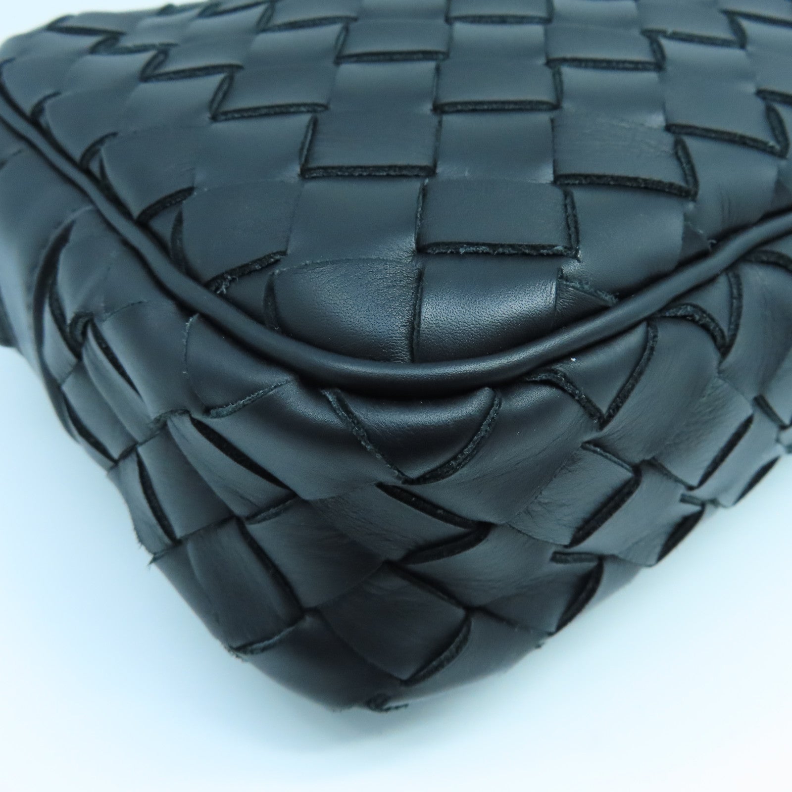 BOTTEGA VENETA 織紋皮革Small Intrecciato Camera Bag銀扣肩背袋黑色