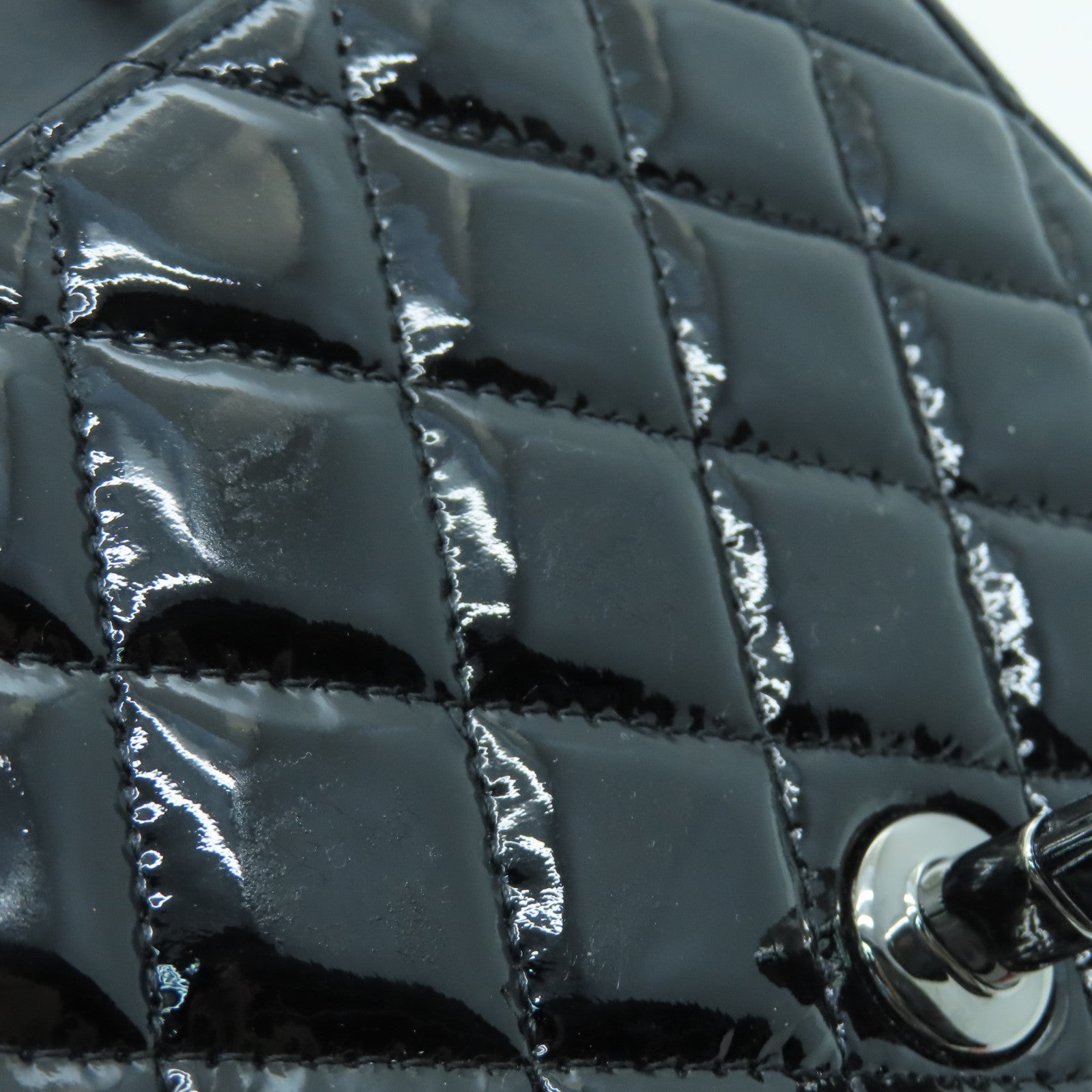 CHANEL 菱格漆皮皮革Chain Shoulder銀扣鏈帶肩背袋黑色