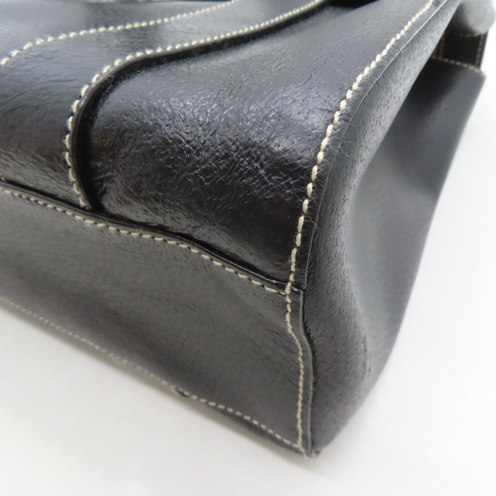 Kate Spade 牛皮皮革Handbag金扣手挽袋黑色