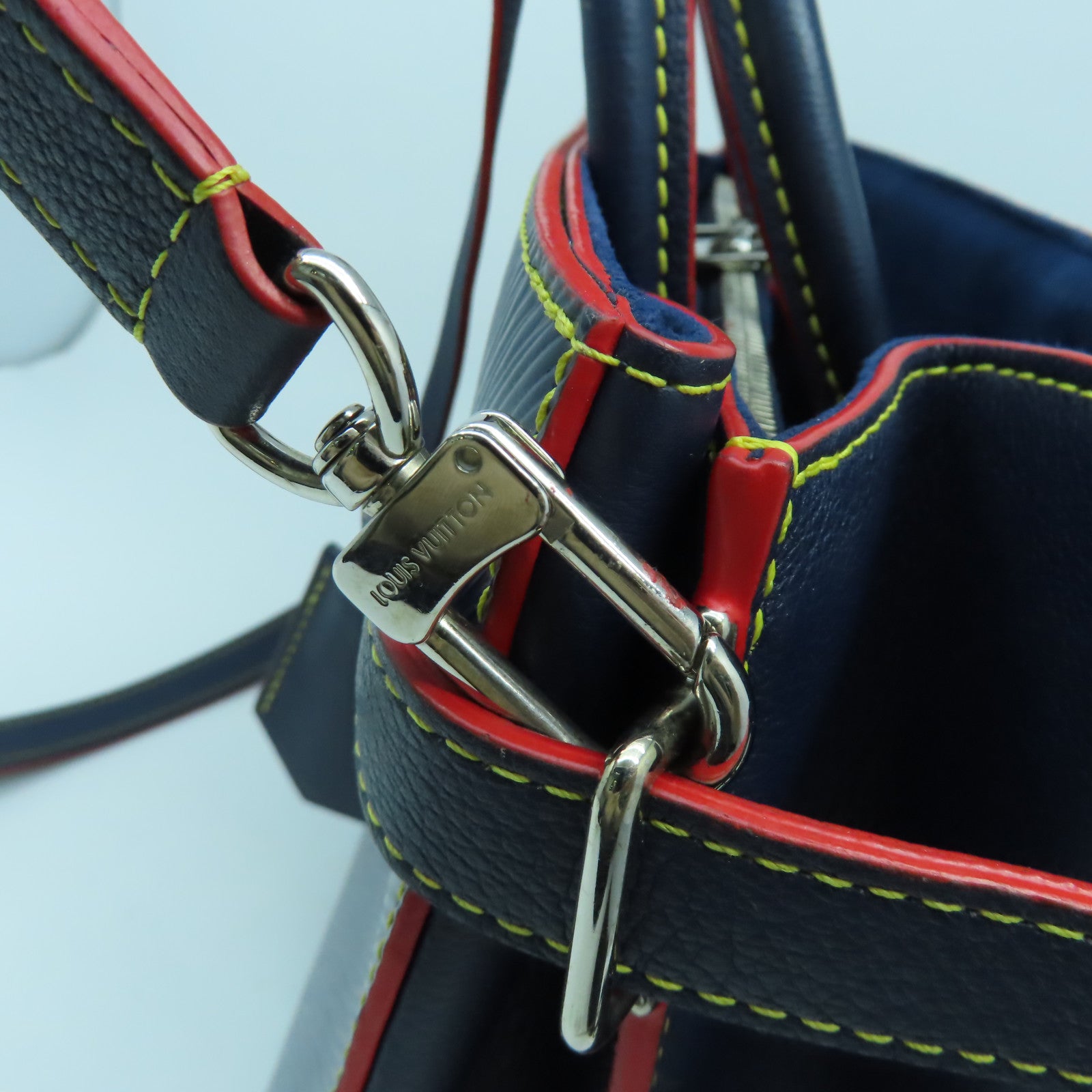 LOUIS VUITTON Epi Twist Tote銀扣手挽肩背兩用袋藍色