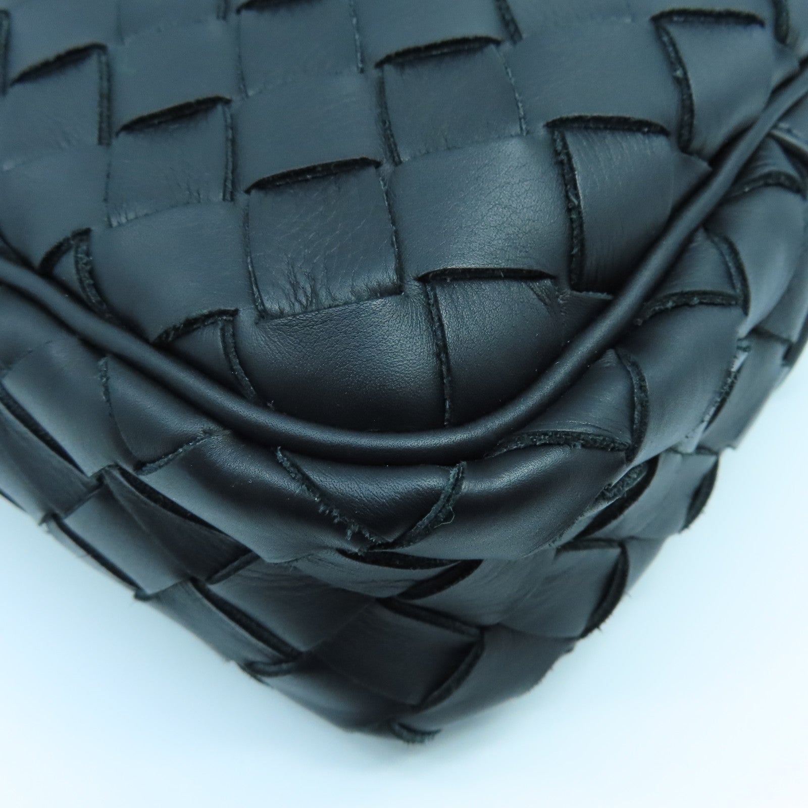 BOTTEGA VENETA 織紋皮革Small Intrecciato Camera Bag銀扣肩背袋黑色