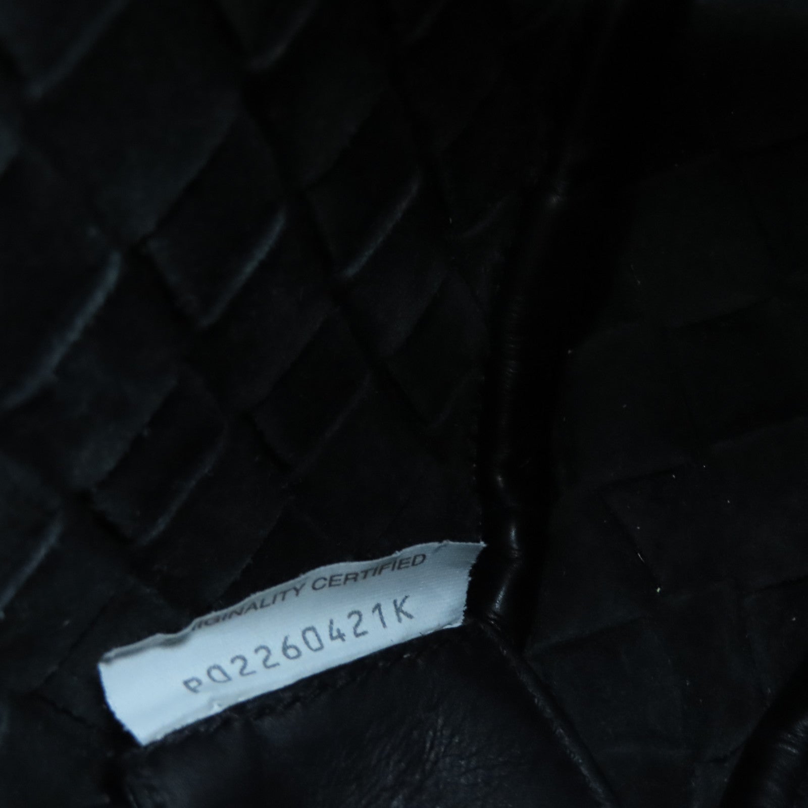 BOTTEGA VENETA 織紋皮革Small Intrecciato Camera Bag銀扣肩背袋黑色