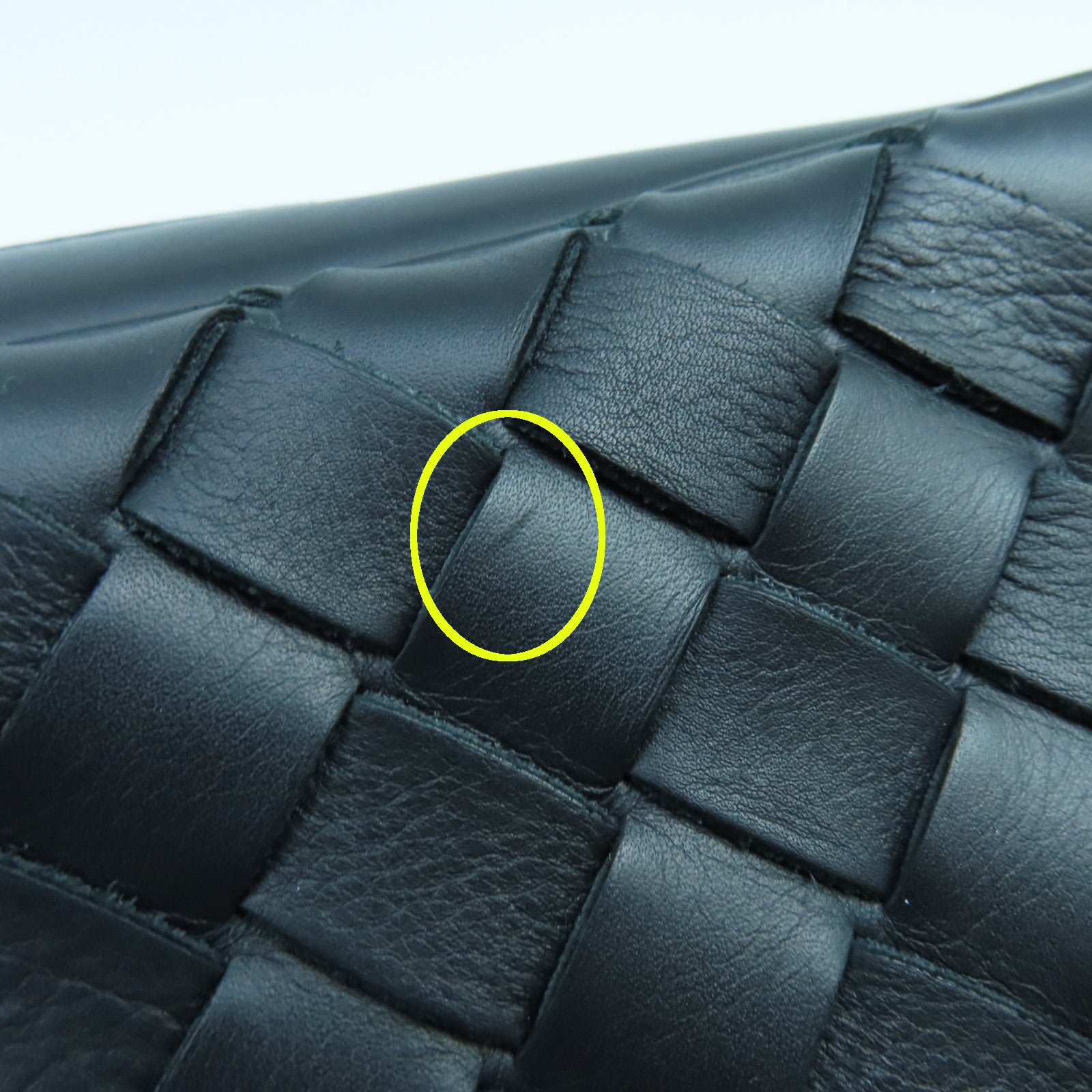 BOTTEGA VENETA 織紋皮革Small Intrecciato Camera Bag銀扣肩背袋黑色