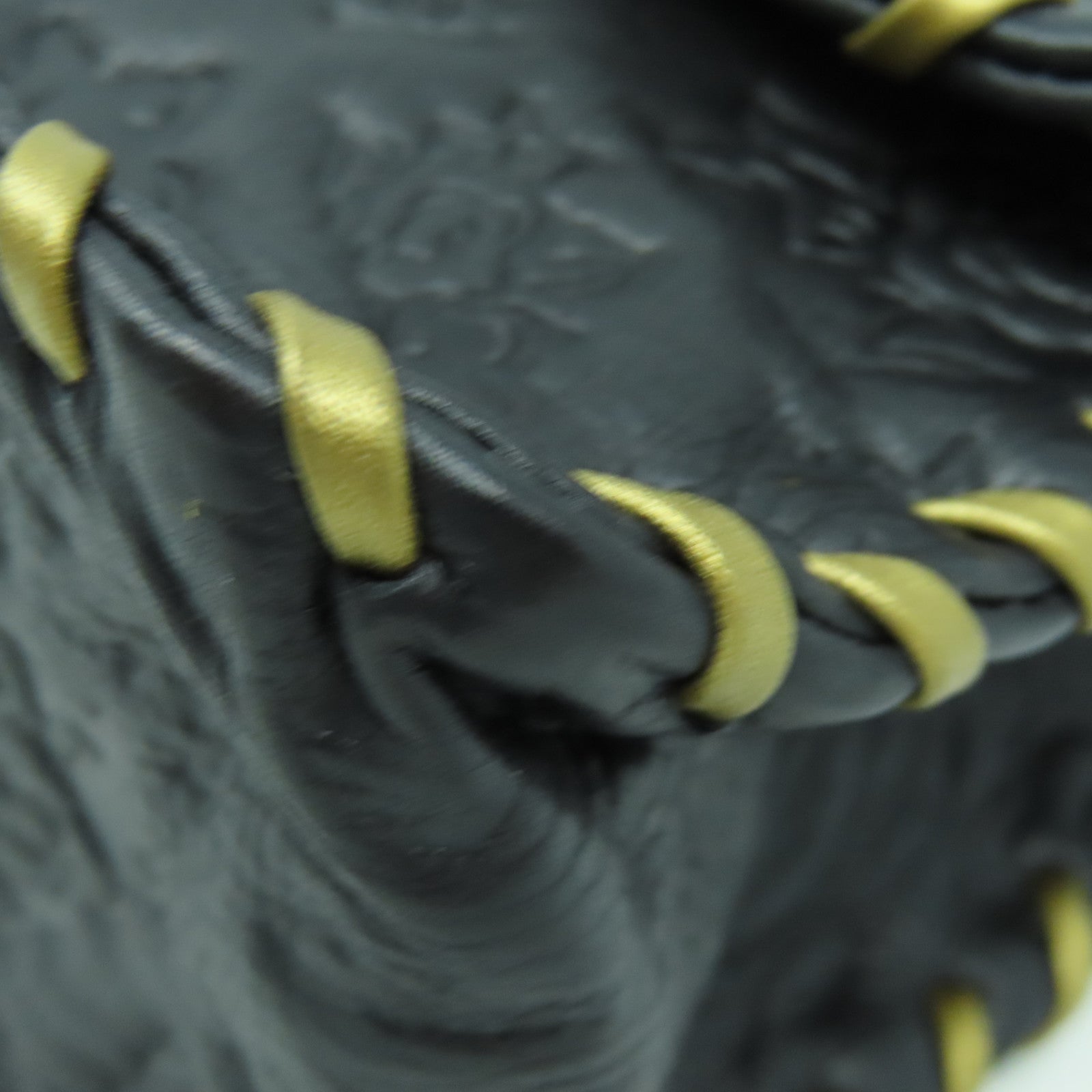 CHANEL 【激減優惠】牛皮皮革Chain Shoulder金扣鏈帶肩背袋黑色
