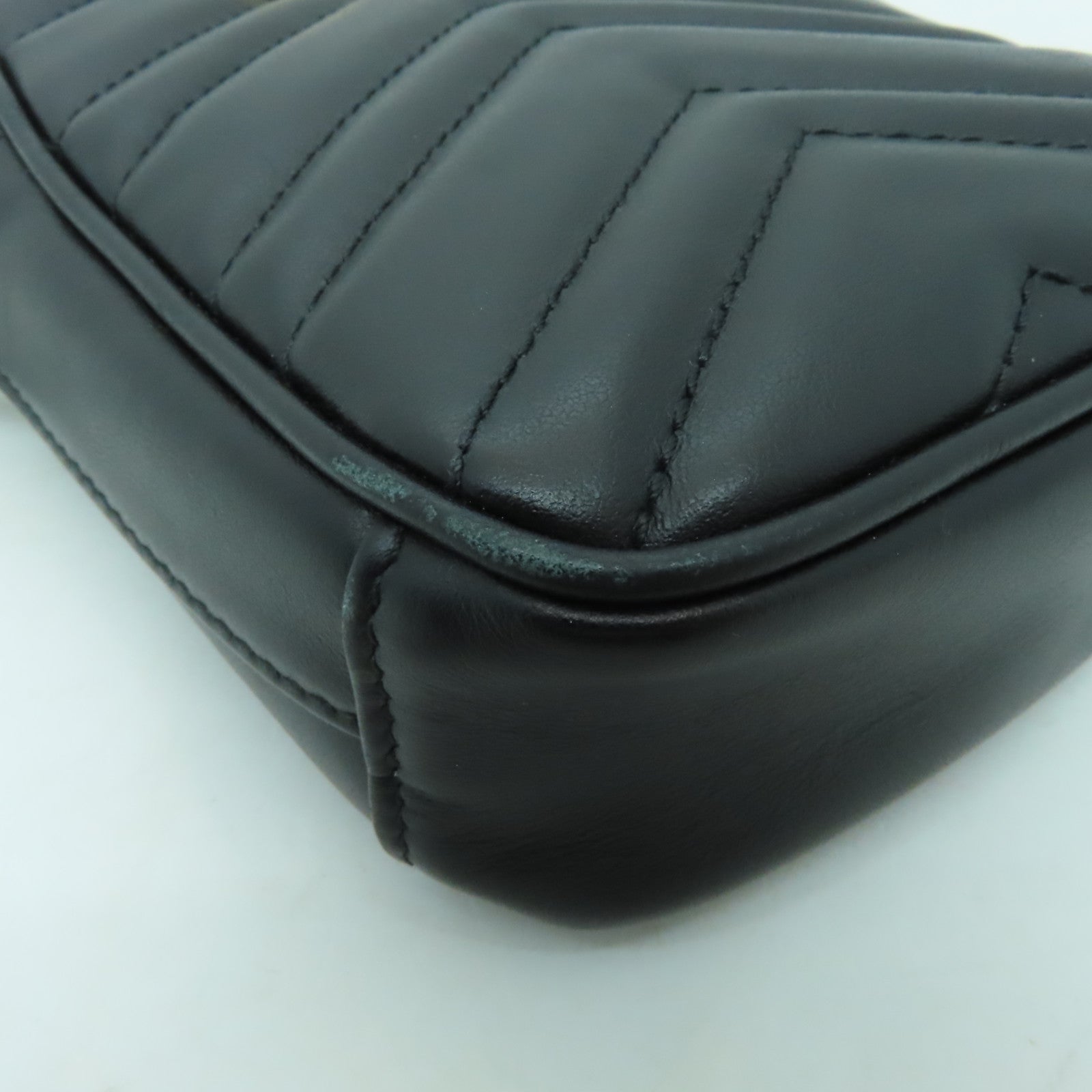 GUCCI 羊皮皮革GG Marmont Mini金扣鏈帶肩背袋黑色