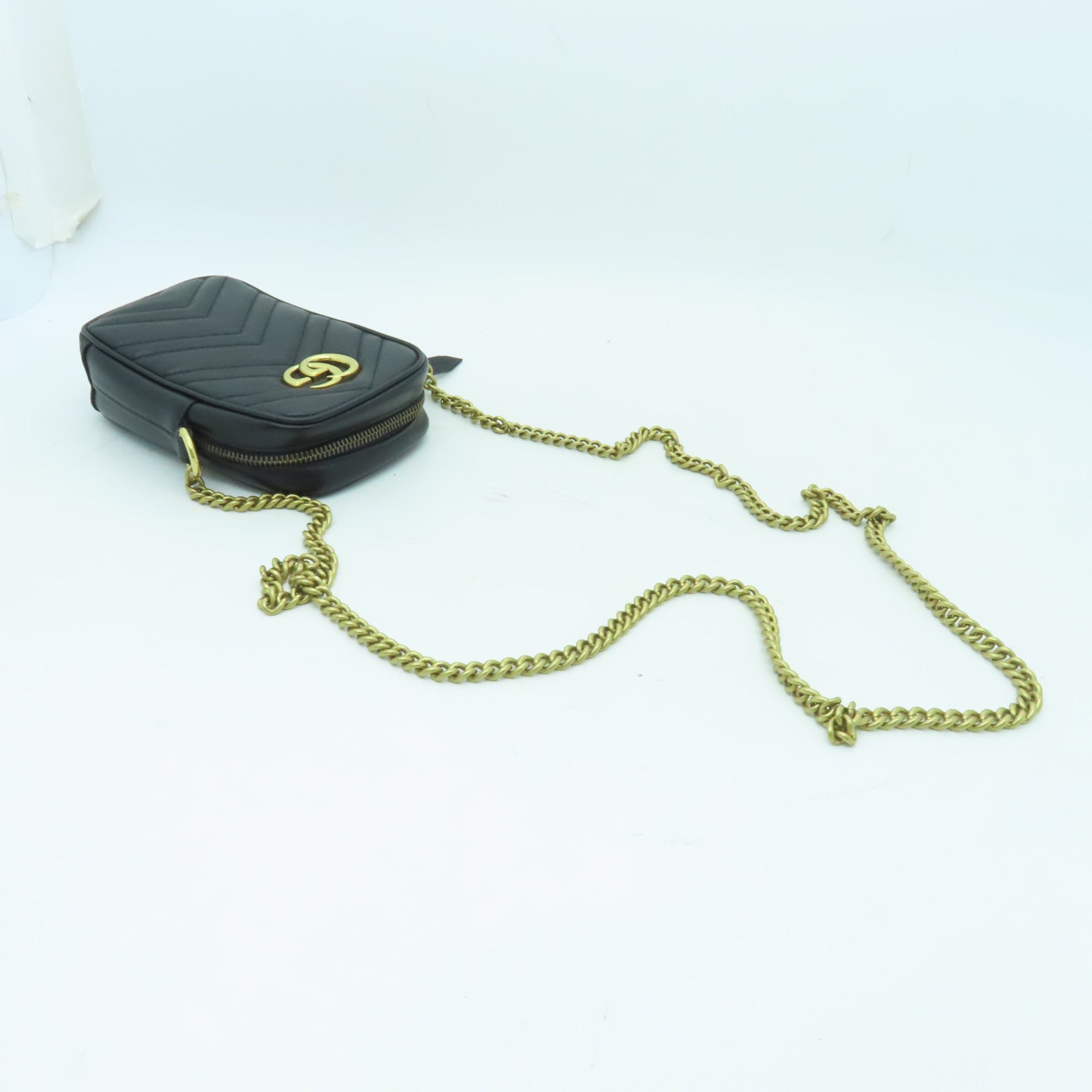 GUCCI 羊皮皮革GG Marmont Mini金扣鏈帶肩背袋黑色