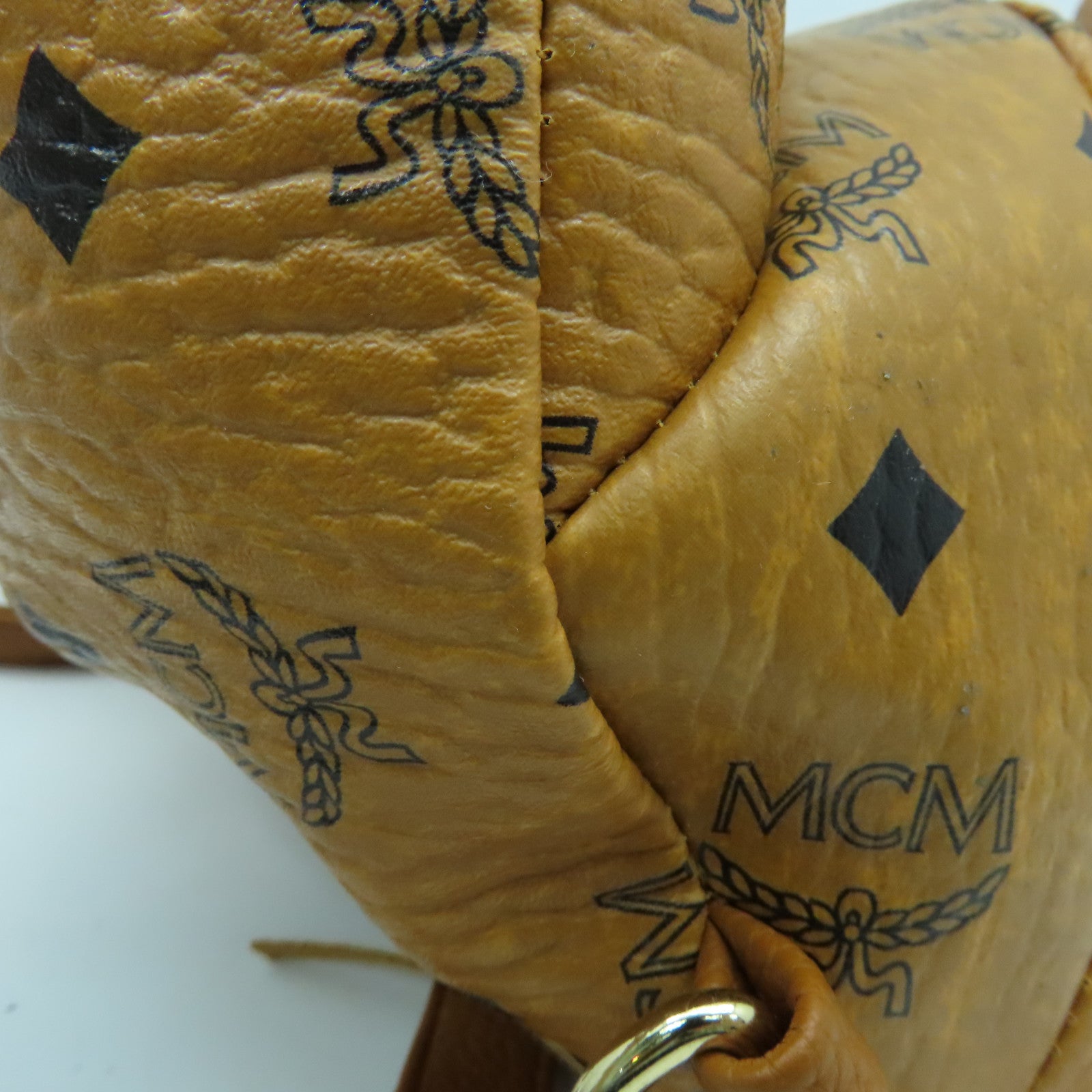 MCM 牛皮皮革Backpack金扣背包啡色