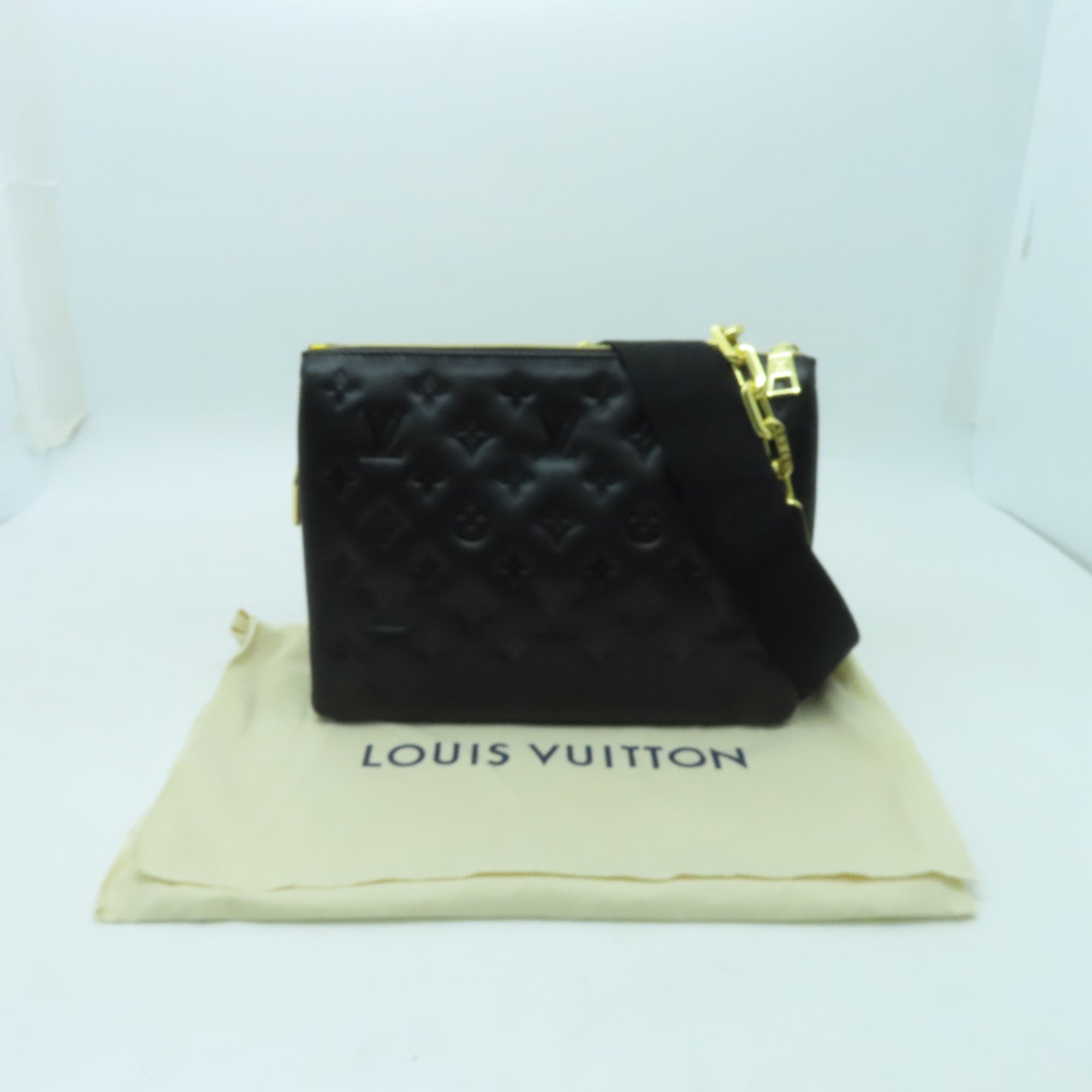 LOUIS VUITTON 【激減優惠】羊皮皮革Coussin PM金扣手挽肩背兩用袋黑色