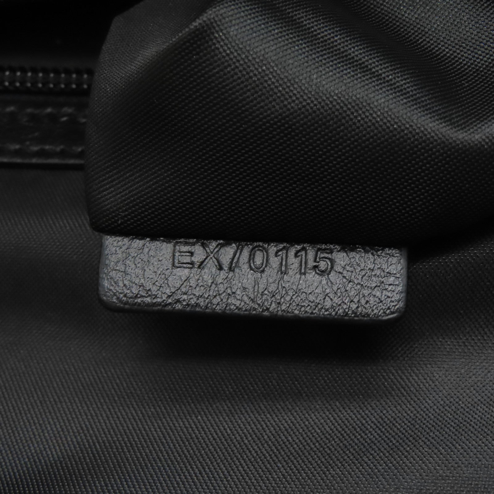 GIVENCHY 尼龍Backpack銀扣背包黑色